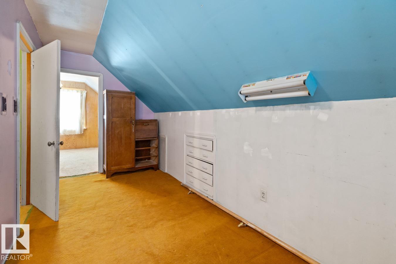 Photo 14 at 8906 94 Avenue NW, Strathearn, Edmonton