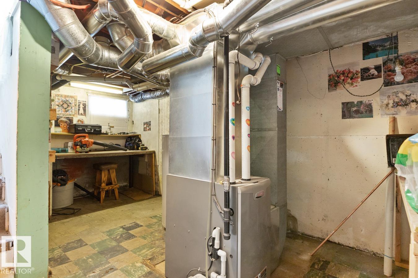 Photo 20 at 8906 94 Avenue NW, Strathearn, Edmonton