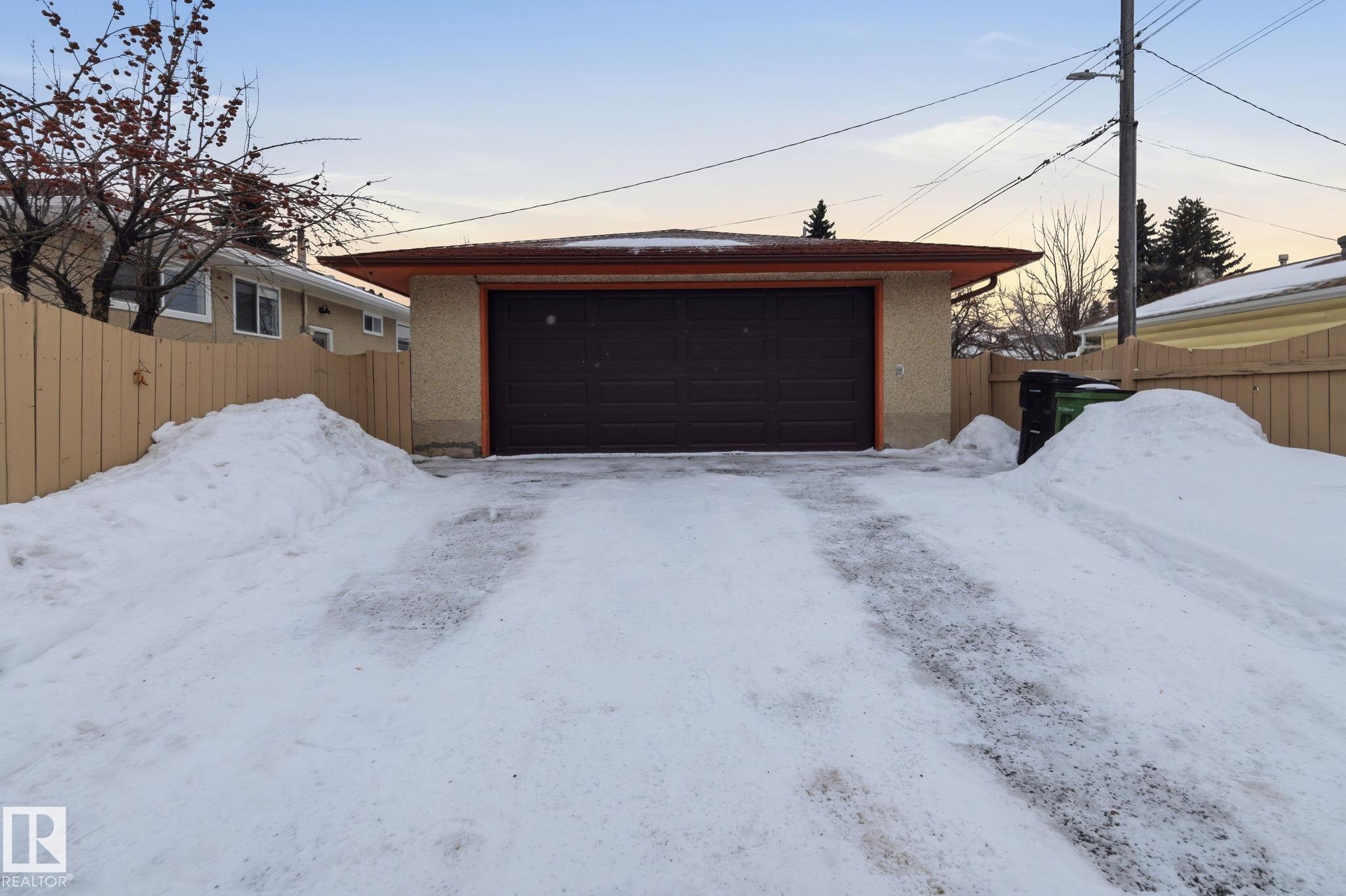 Photo 72 at 9444 74 Street NW, Ottewell, Edmonton