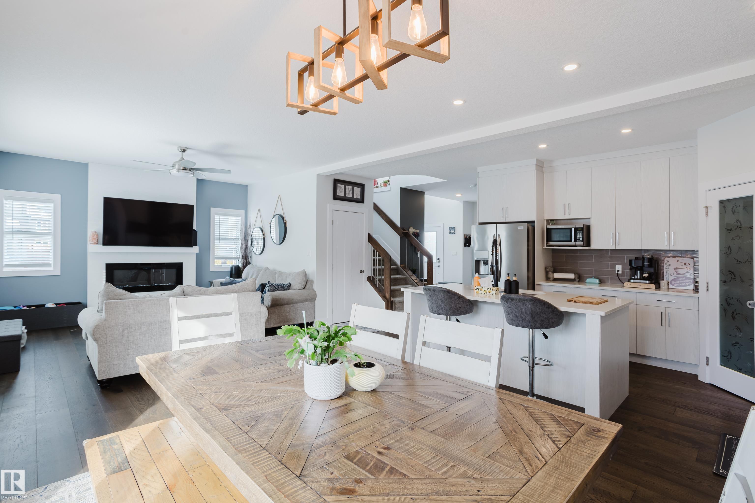 Photo 16 at 569 Merlin Landing NW, Hawks Ridge, Edmonton