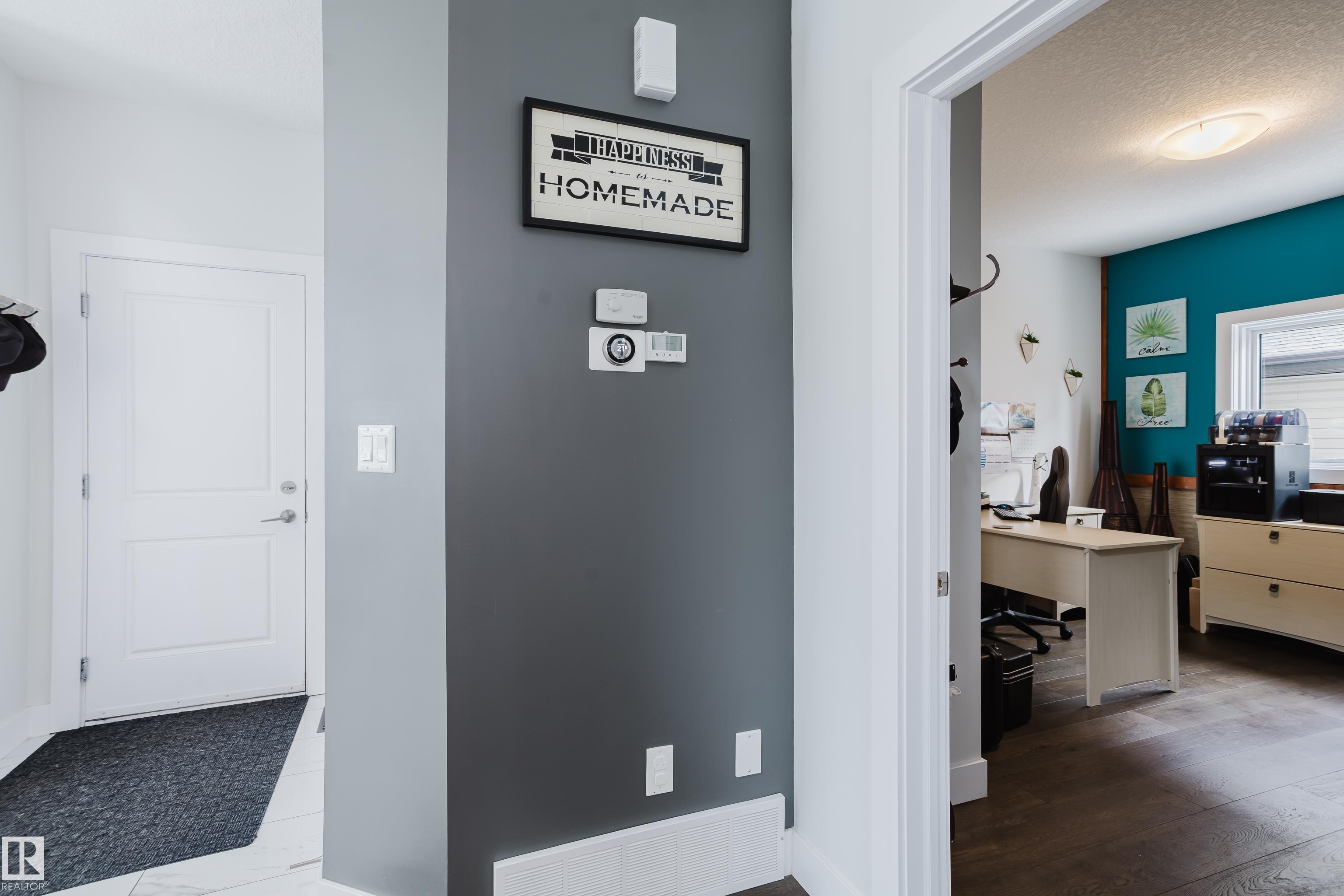 Photo 21 at 569 Merlin Landing NW, Hawks Ridge, Edmonton