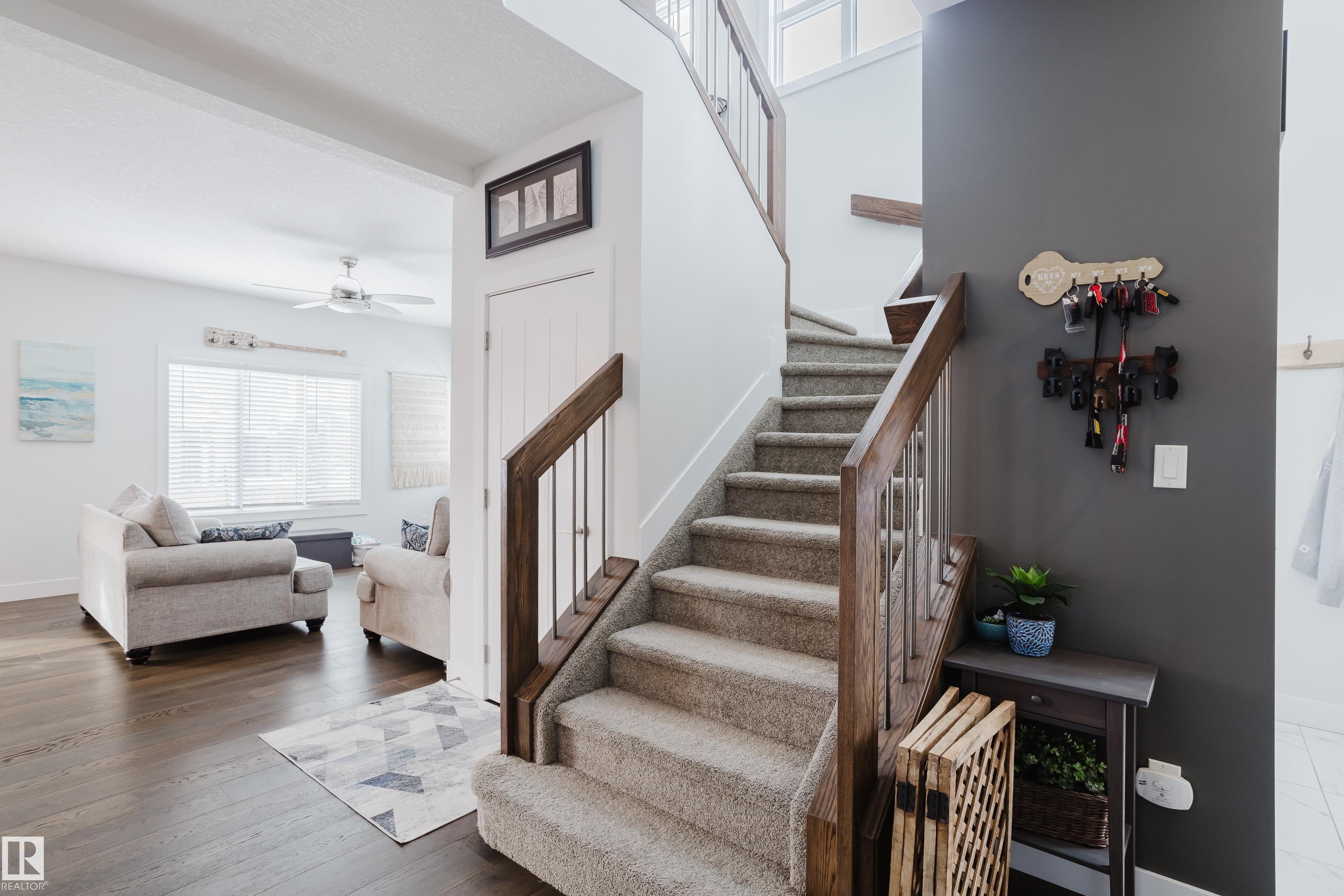 Photo 6 at 569 Merlin Landing NW, Hawks Ridge, Edmonton