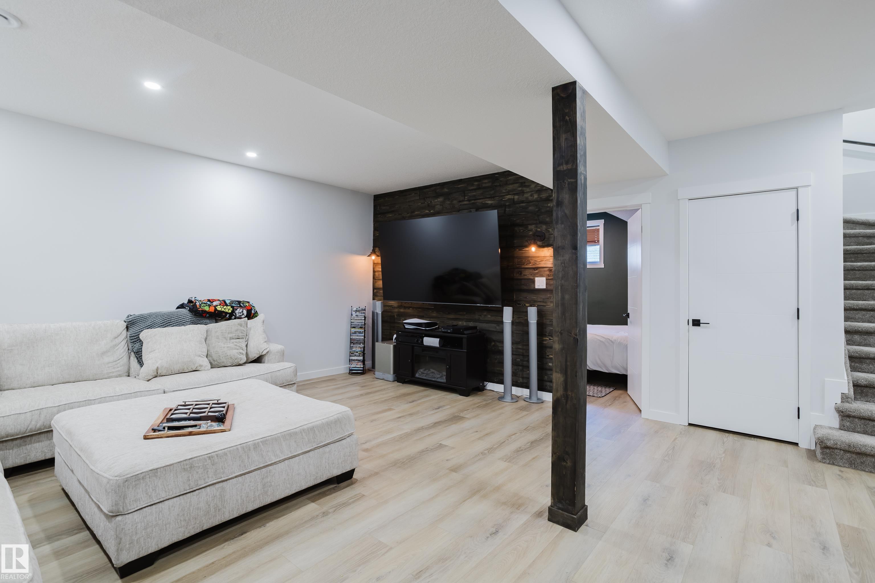 Photo 52 at 569 Merlin Landing NW, Hawks Ridge, Edmonton