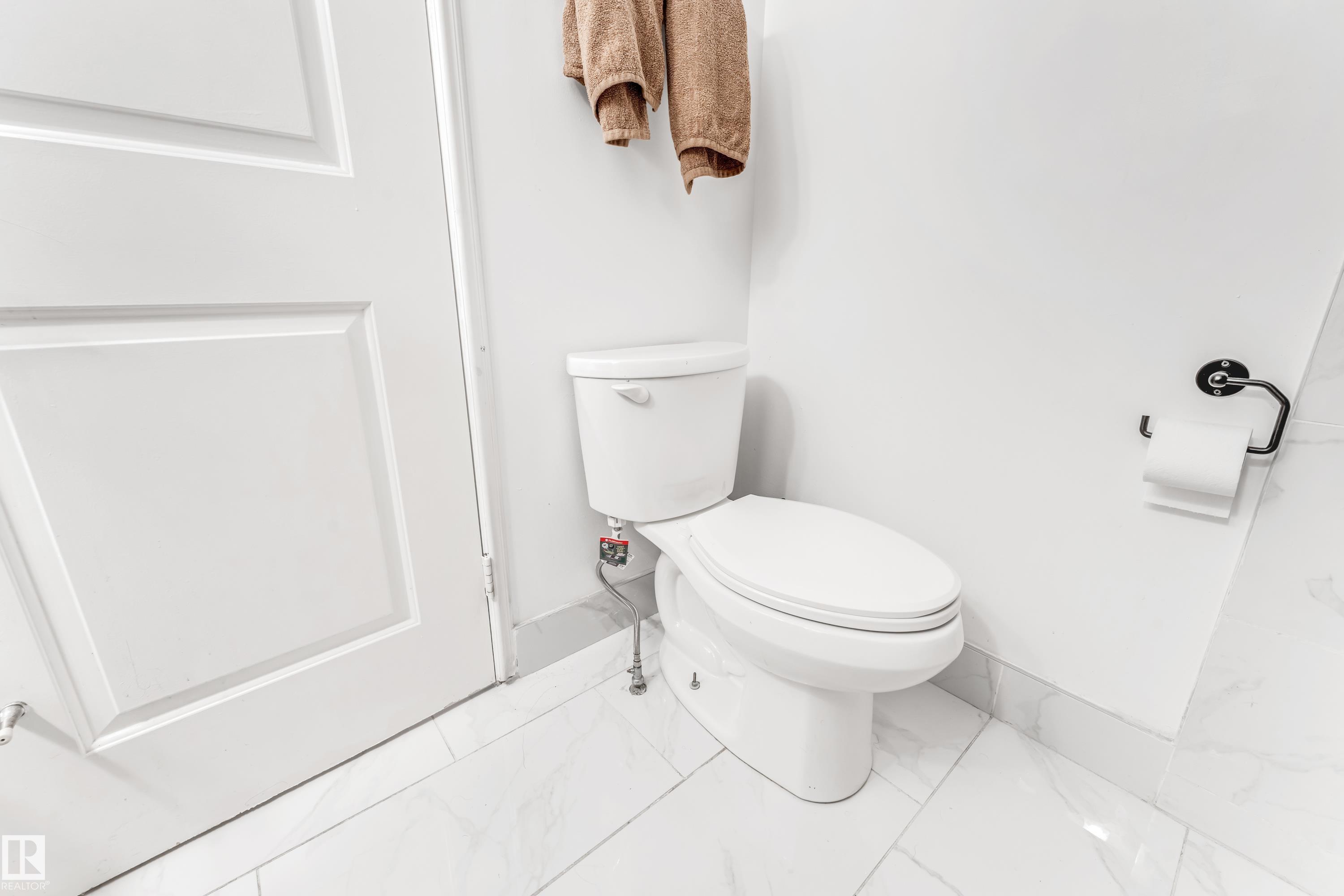 Photo 20 at 5344 38a Avenue NW, Greenview, Edmonton