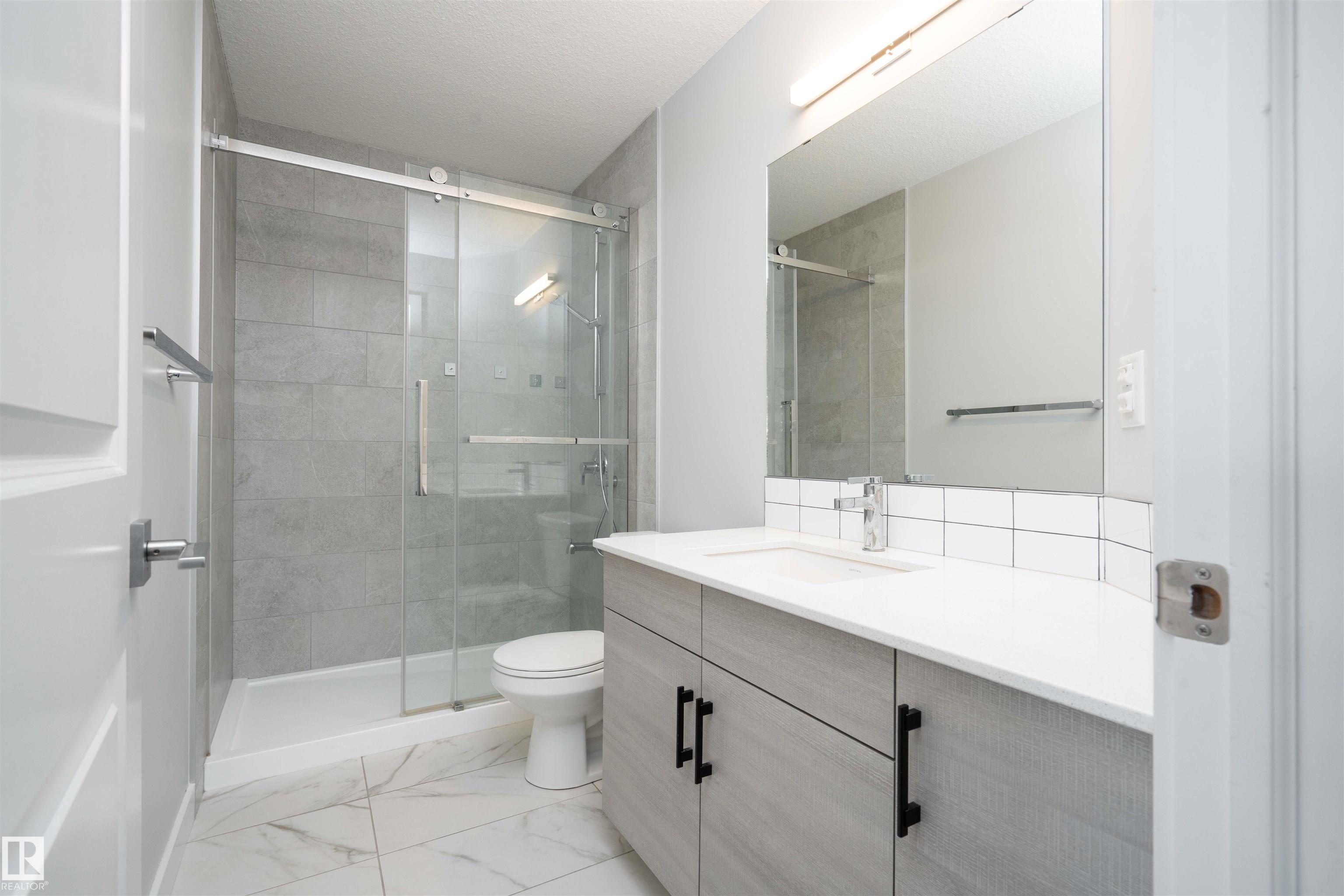 Photo 39 at 2420 15 Avenue NW, Laurel, Edmonton