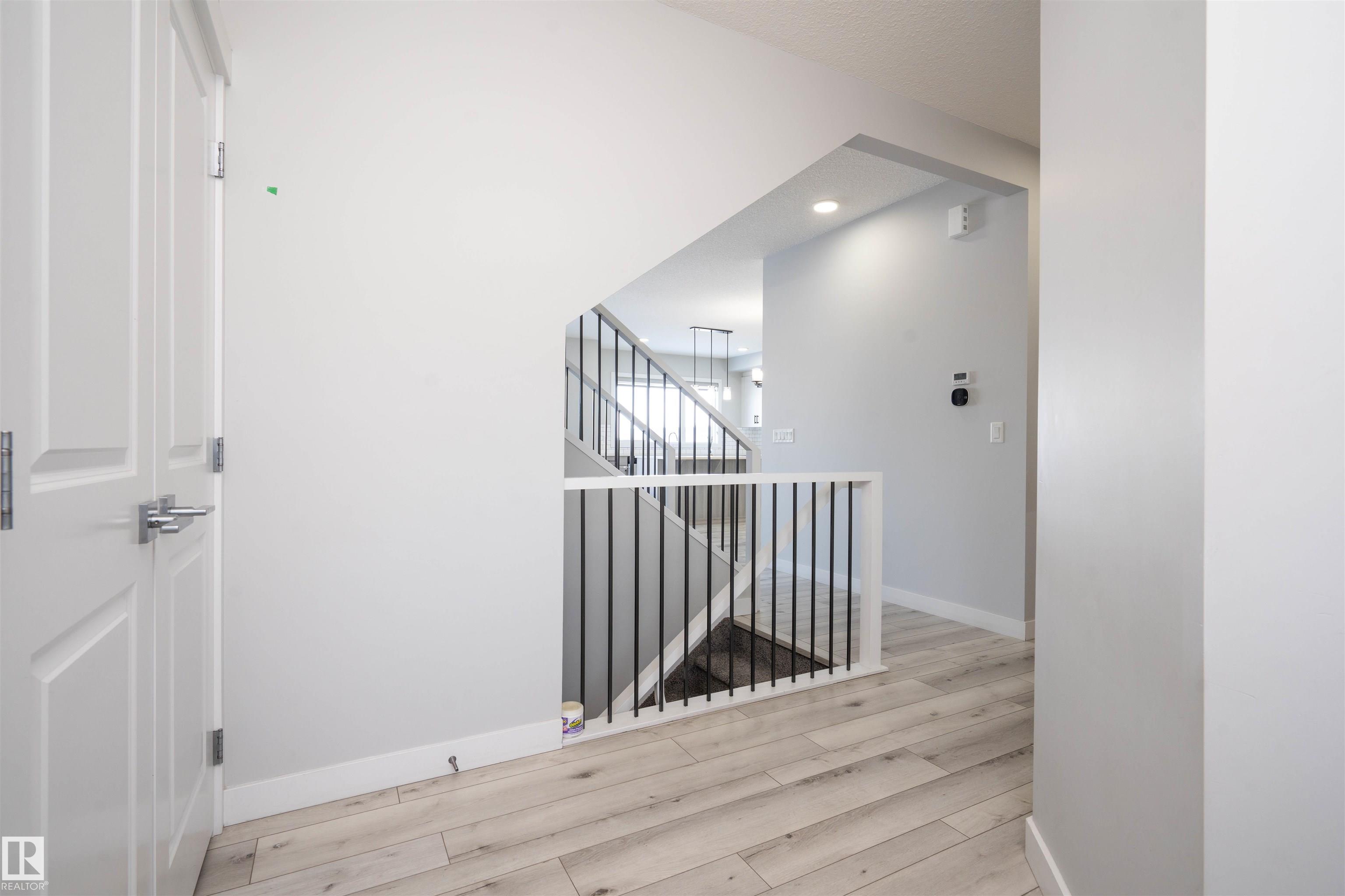 2420 15 Avenue NW, Laurel, Edmonton