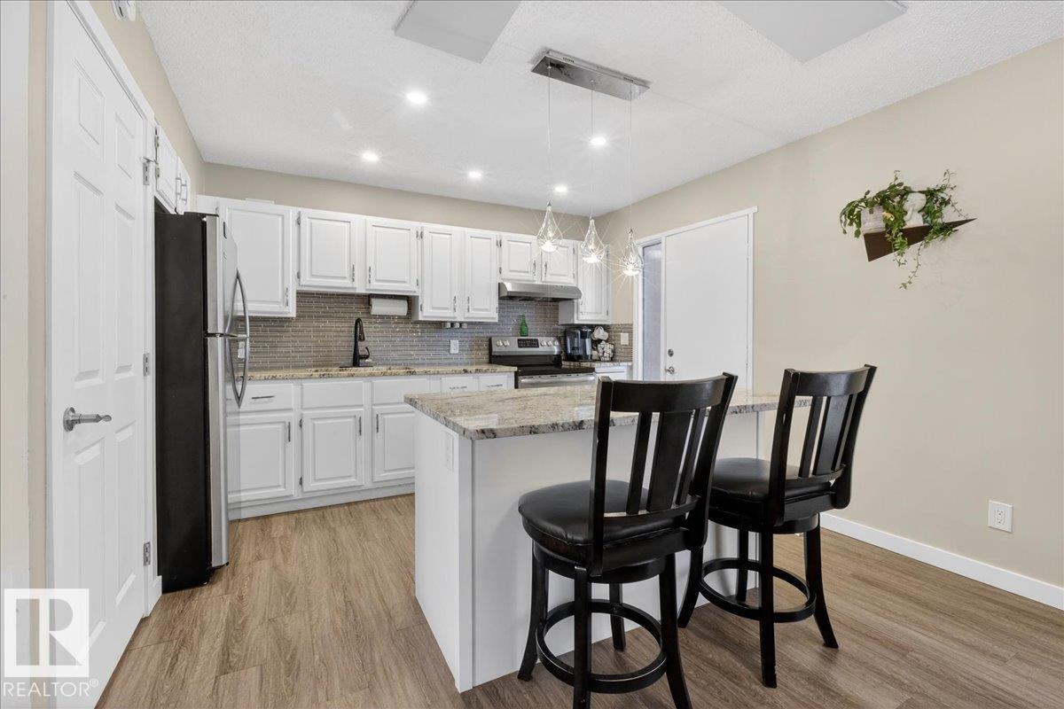 Photo 16 at 635 Millbourne Road E NW, Lee Ridge, Edmonton