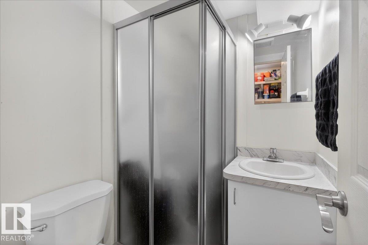 Photo 36 at 635 Millbourne Road E NW, Lee Ridge, Edmonton