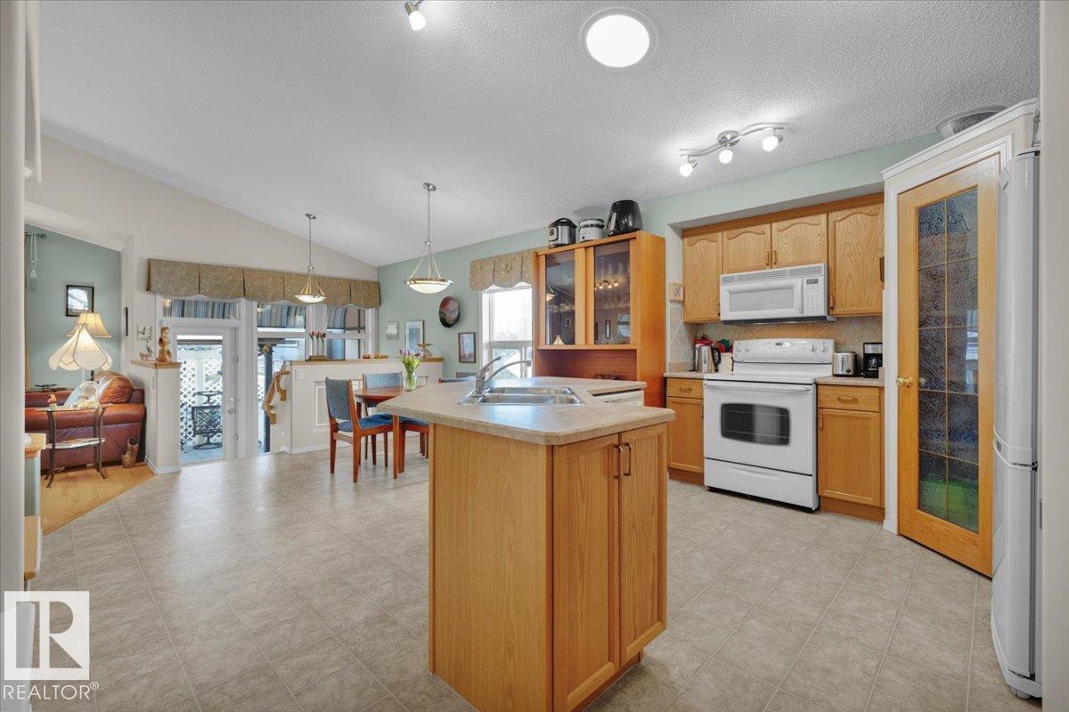 Photo 6 at 2609 Marion Place SW, Macewan, Edmonton