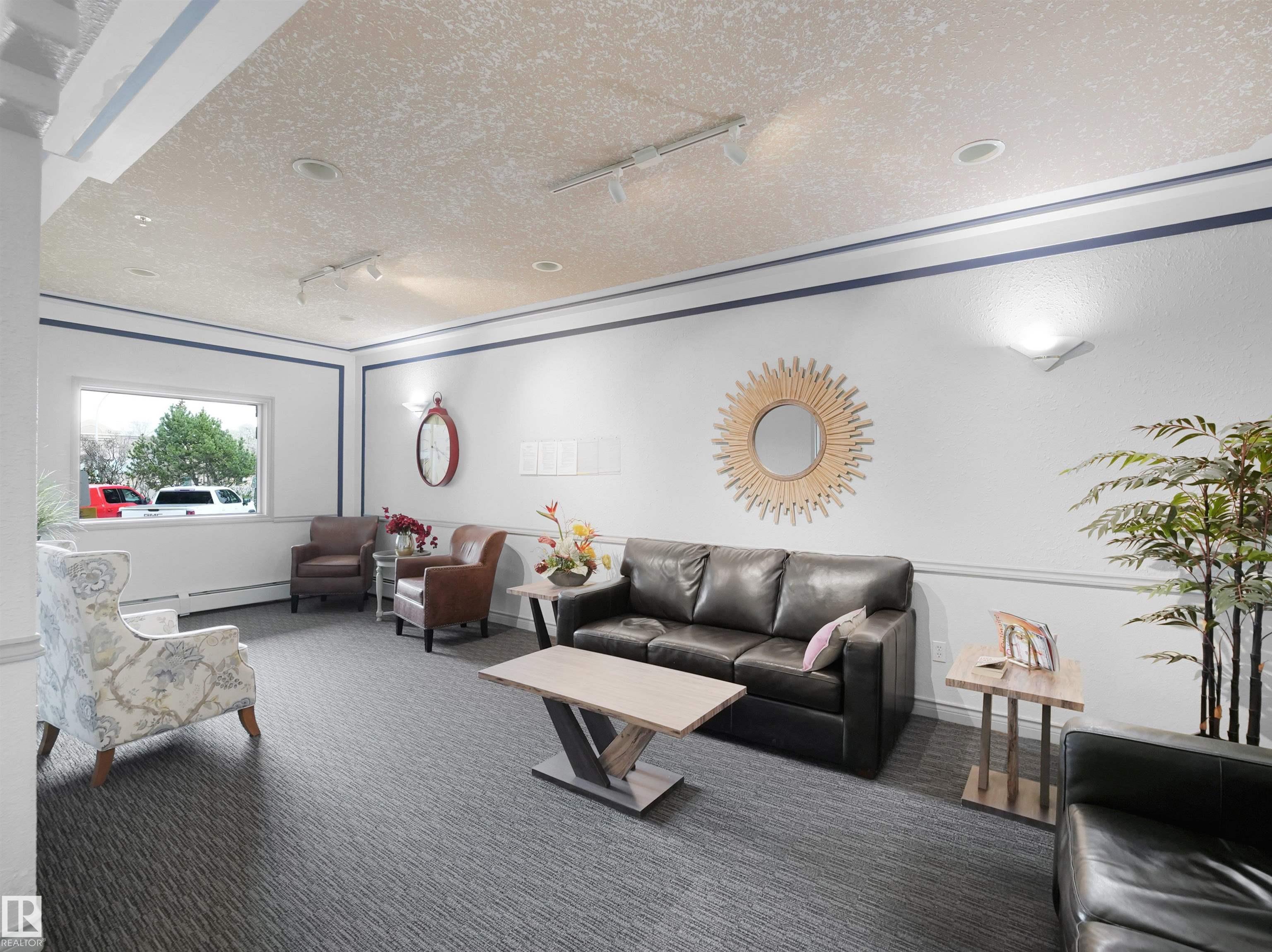 Photo 14 at 102 - 10511 42 Avenue NW, Rideau Park, Edmonton