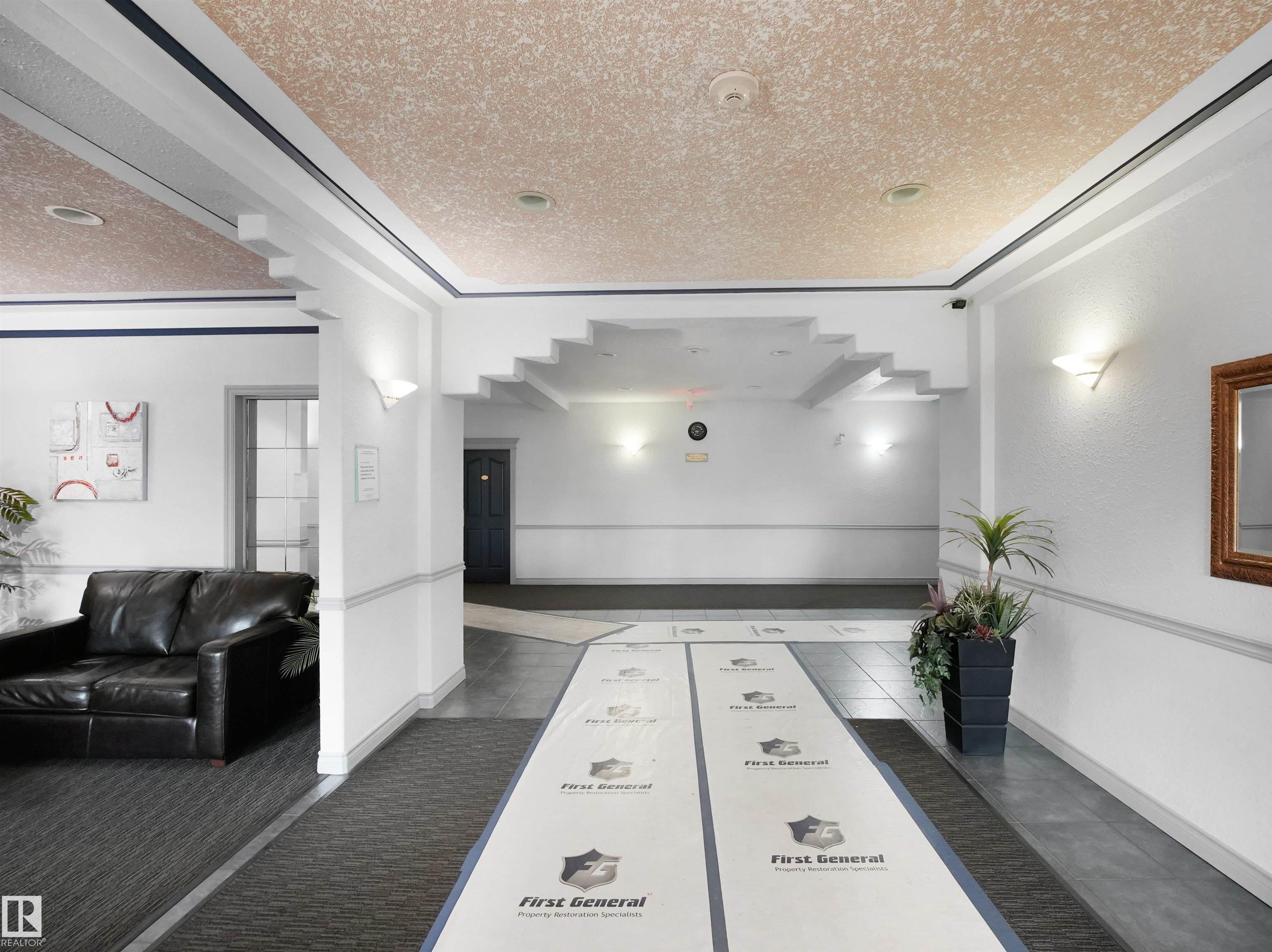 Photo 15 at 102 - 10511 42 Avenue NW, Rideau Park, Edmonton