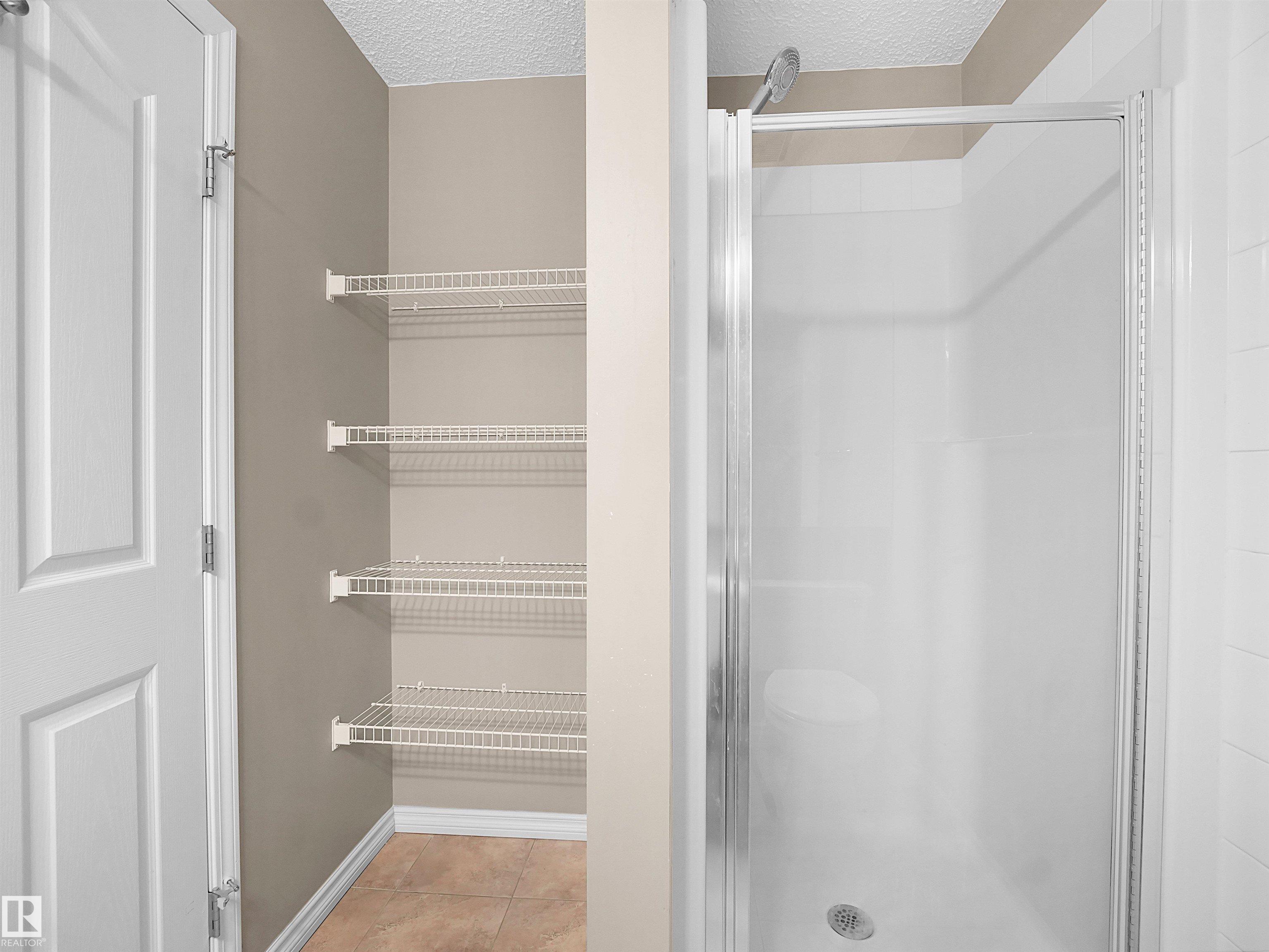 Photo 36 at 102 - 10511 42 Avenue NW, Rideau Park, Edmonton