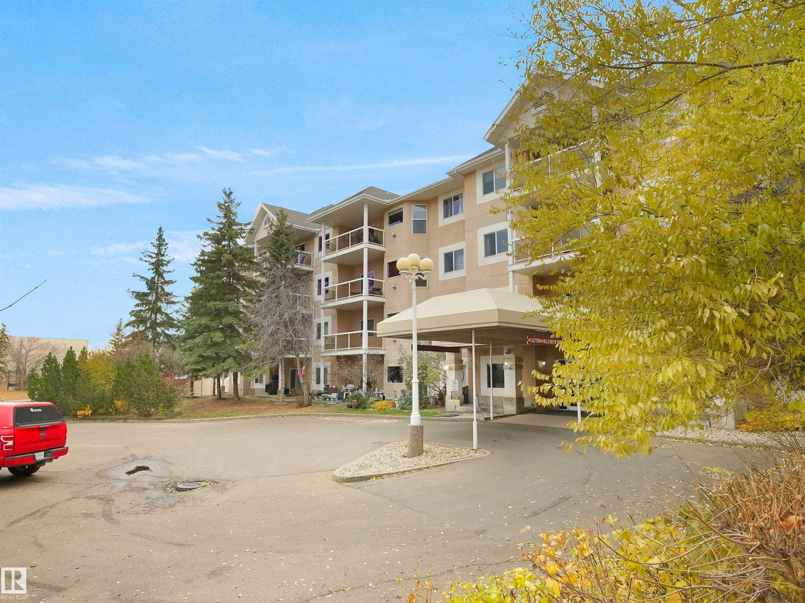 Photo 8 at 102 - 10511 42 Avenue NW, Rideau Park, Edmonton