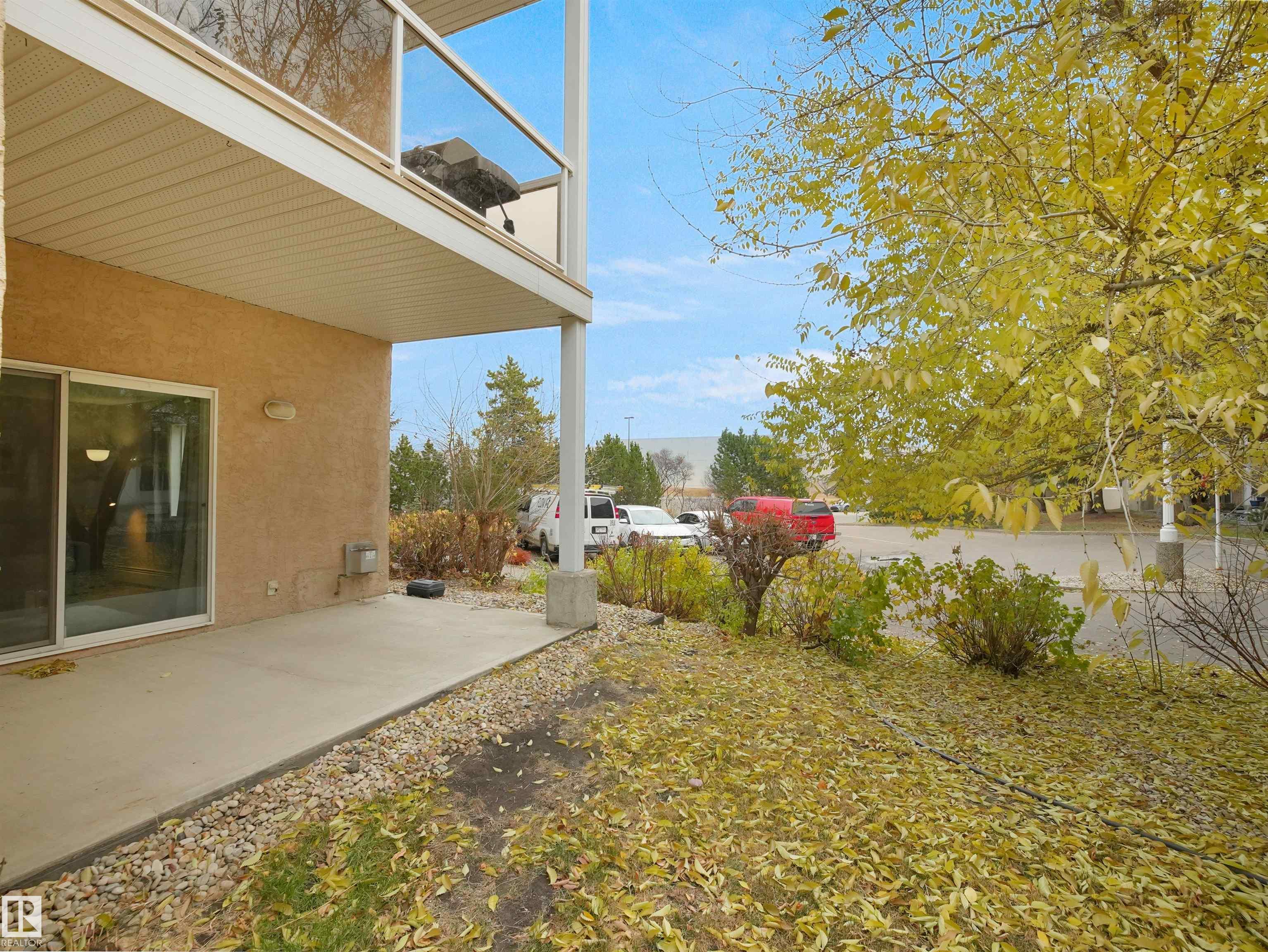 Photo 10 at 102 - 10511 42 Avenue NW, Rideau Park, Edmonton