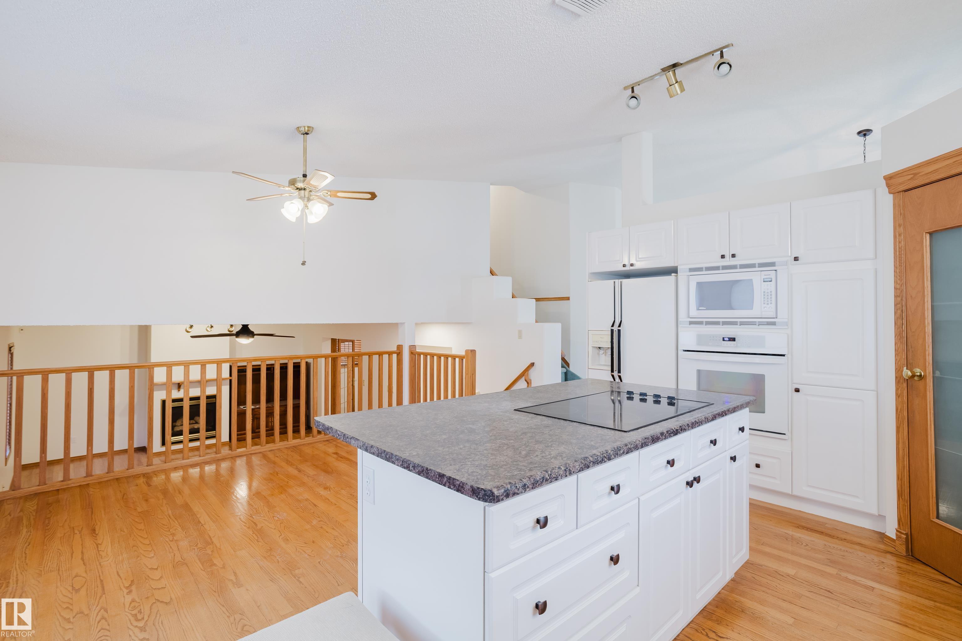 Photo 15 at 535 Pardee Bay NW, Potter Greens, Edmonton