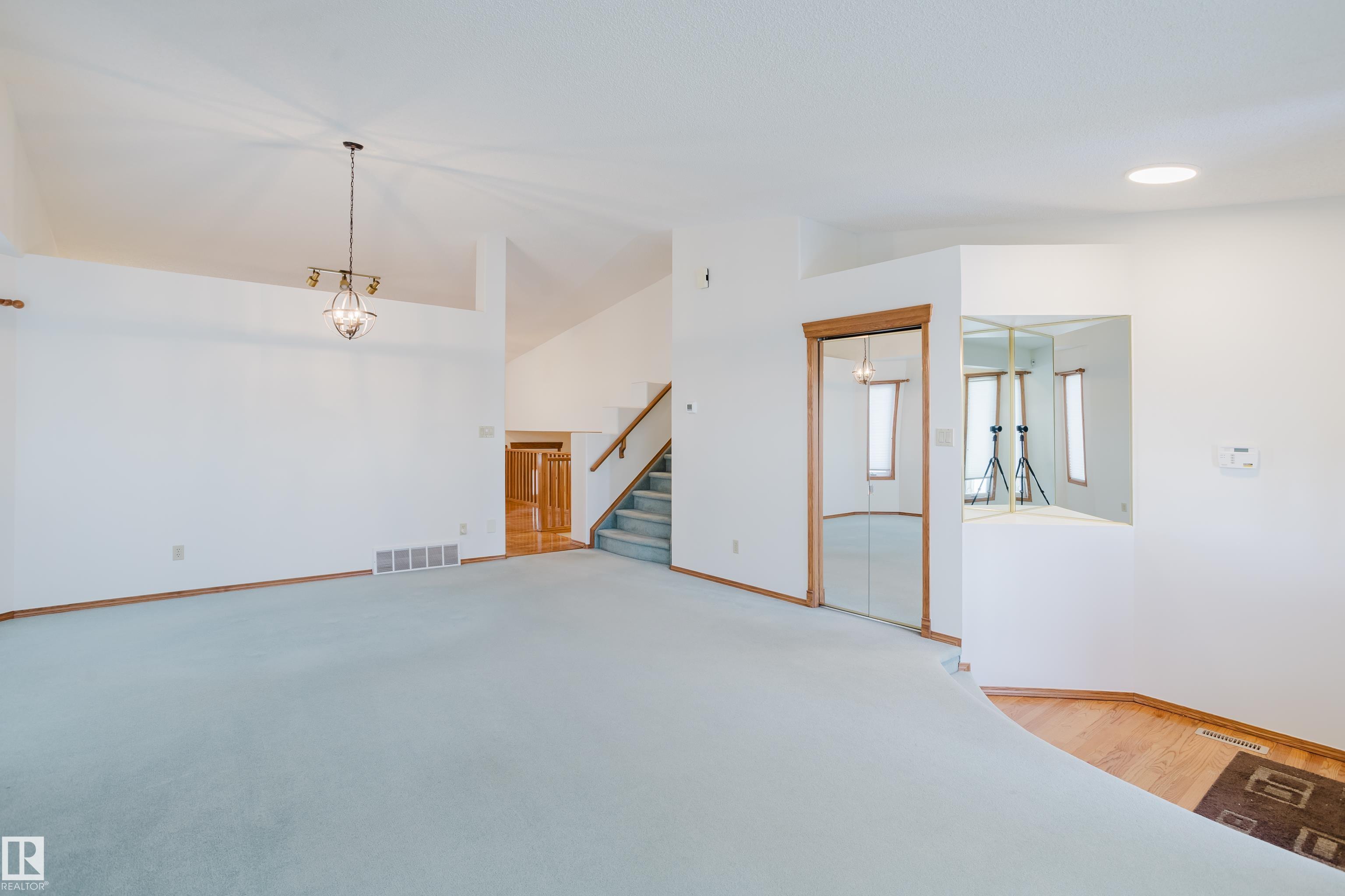 Photo 6 at 535 Pardee Bay NW, Potter Greens, Edmonton