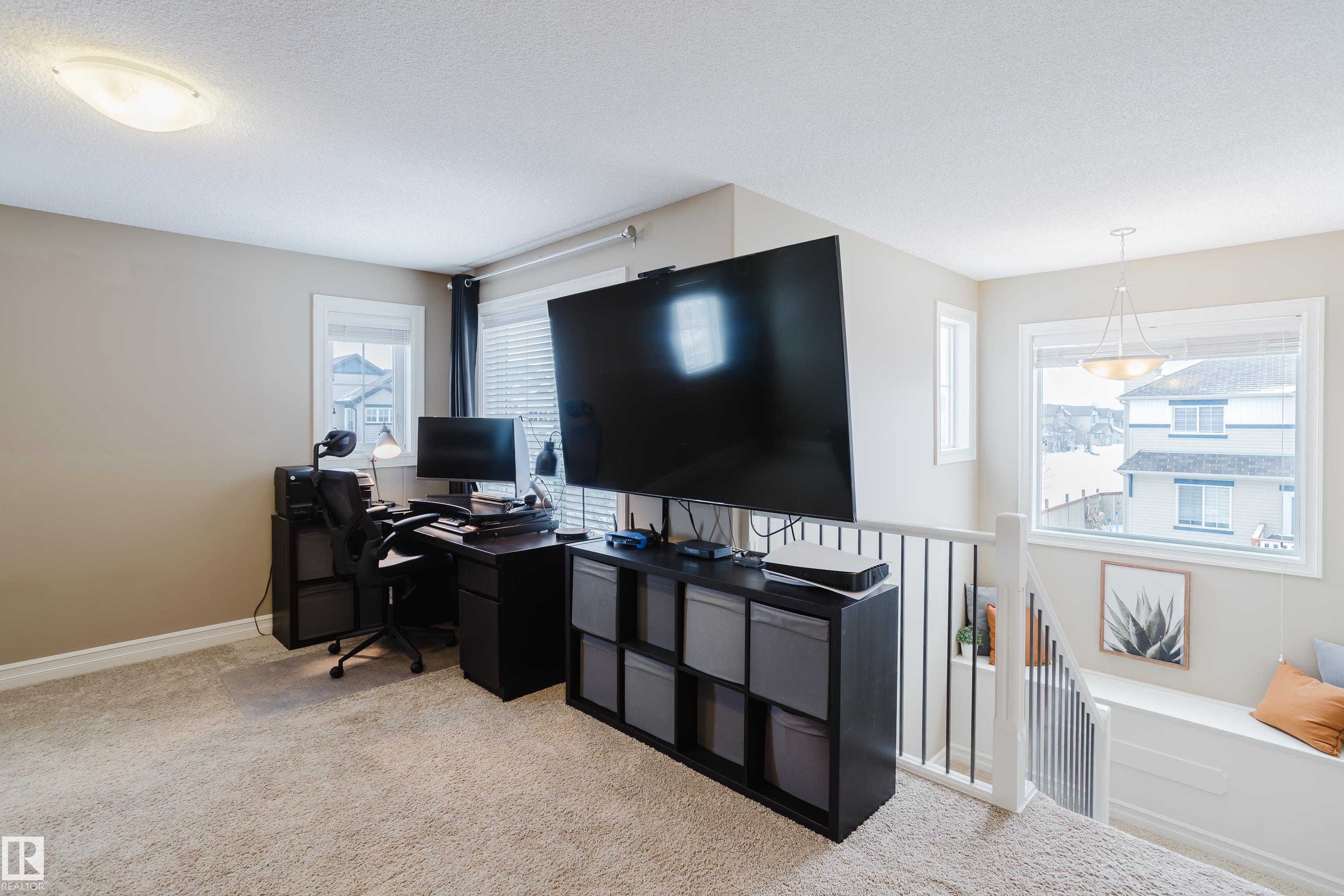 https://zimg.paragon.ice.com/ParagonImages/Property/PM/RAE/225389172/30/0/0/115eed0a369b26c05c49b1bf5b48a47d/1/61e392e4fd725065d86b764e1e849559/225389172-f6e4f95d-7383-4d9a-9332-b813de9c6dbd.JPG