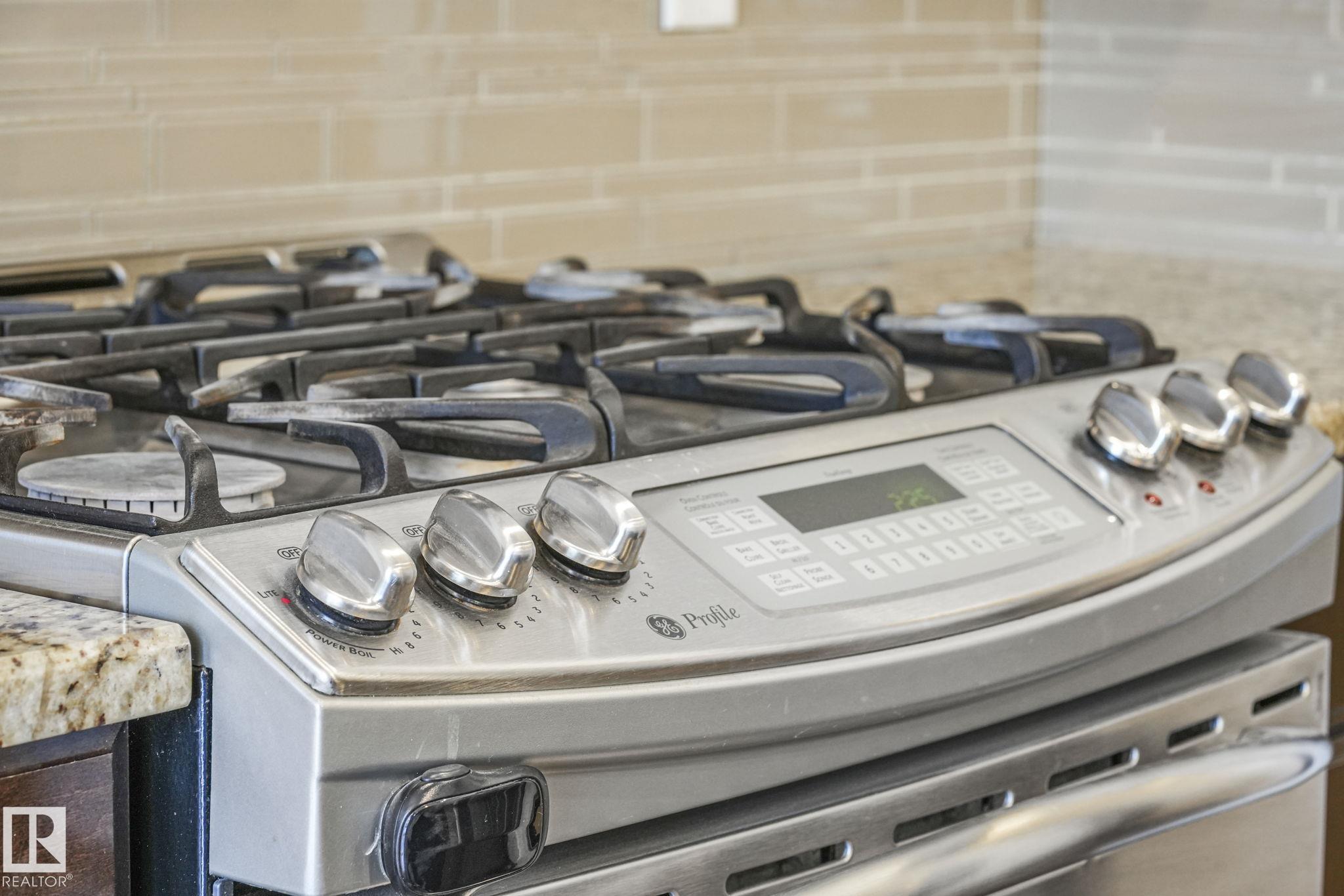 Photo 14 at 1548 36 Avenue NW, Tamarack, Edmonton