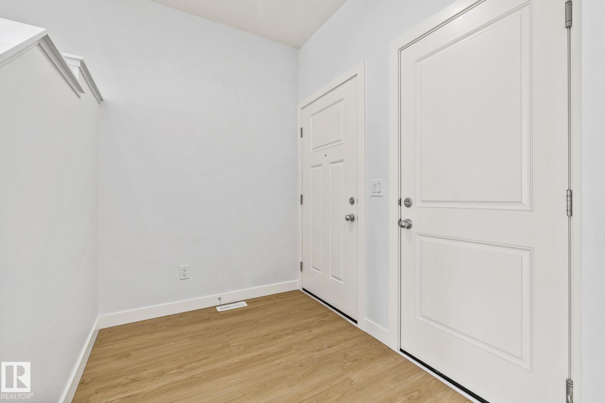 110 Honeysuckle green, Woodbend, Leduc