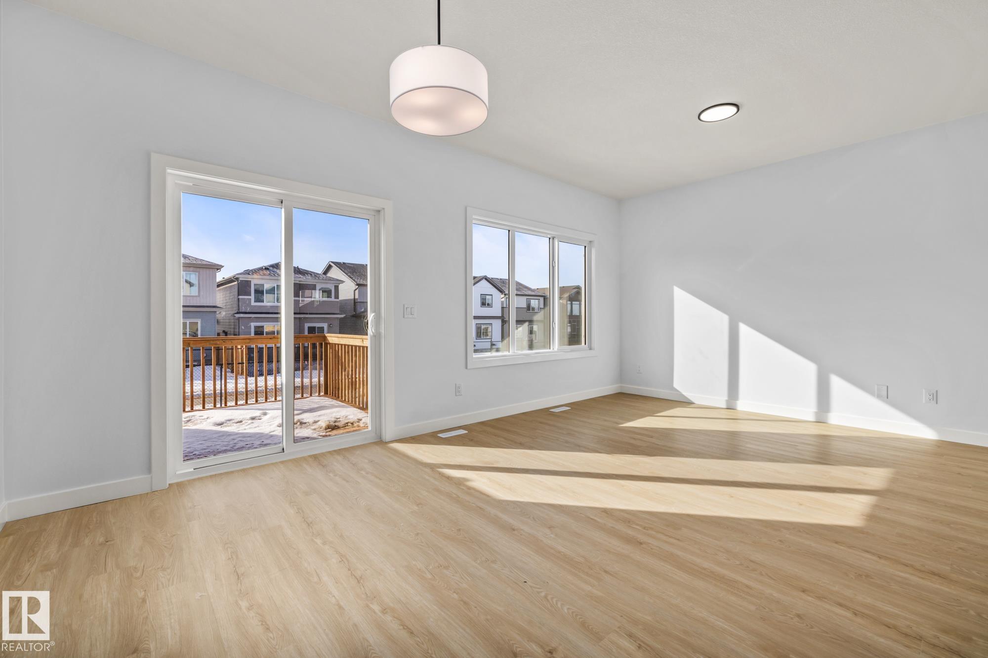 Photo 12 at 110 Honeysuckle green, Woodbend, Leduc