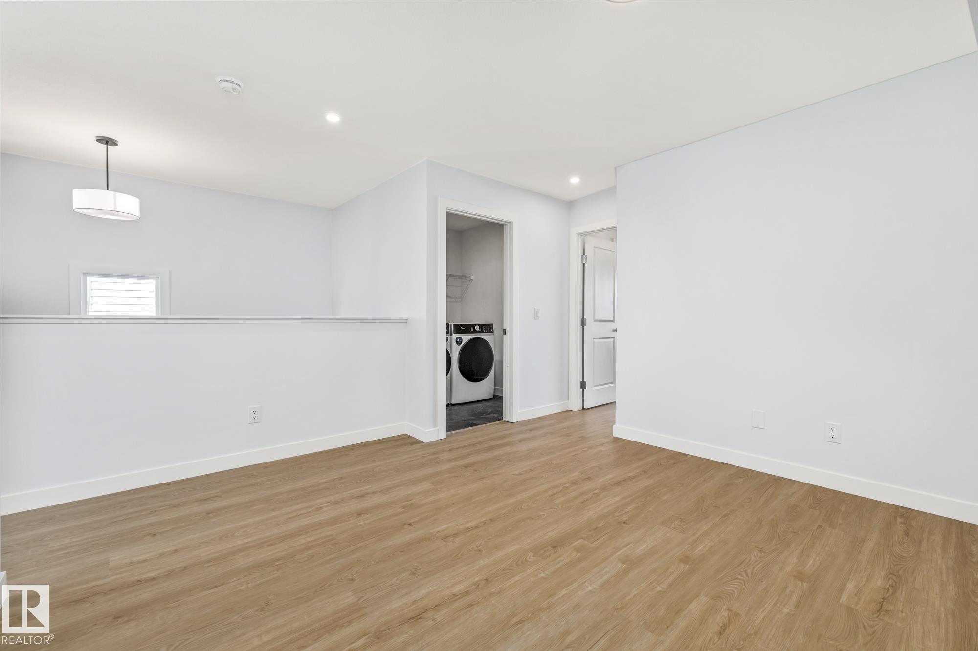 Photo 19 at 110 Honeysuckle green, Woodbend, Leduc