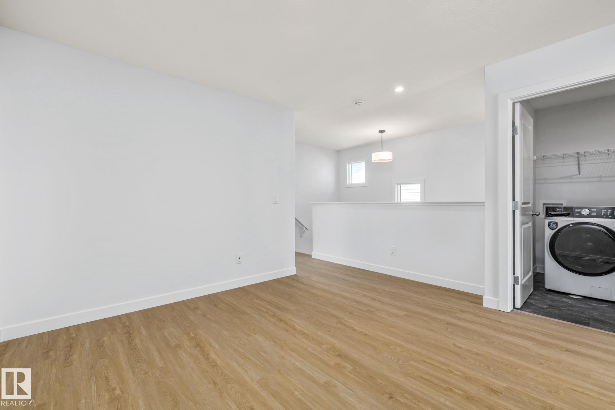 Photo 20 at 110 Honeysuckle green, Woodbend, Leduc