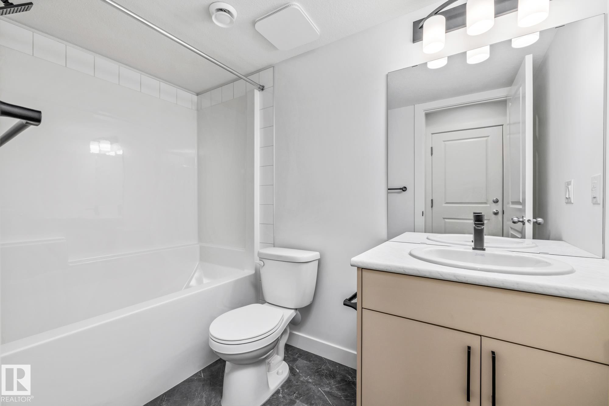 Photo 26 at 110 Honeysuckle green, Woodbend, Leduc