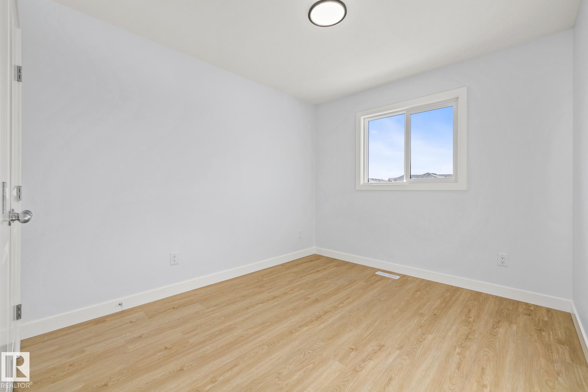 Photo 29 at 110 Honeysuckle green, Woodbend, Leduc