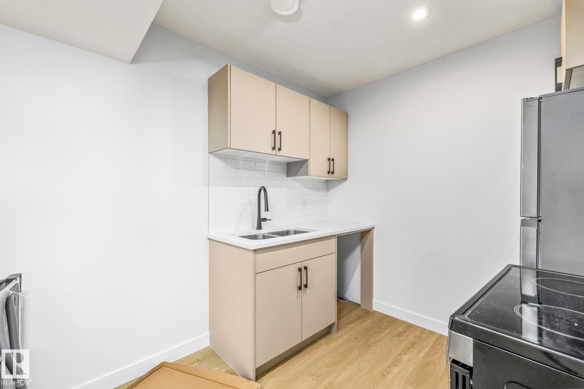 Photo 33 at 110 Honeysuckle green, Woodbend, Leduc