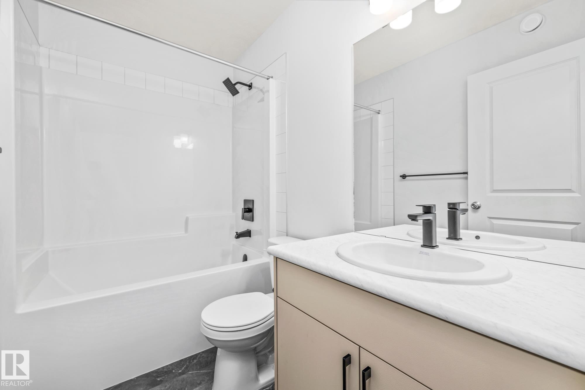 Photo 38 at 110 Honeysuckle green, Woodbend, Leduc