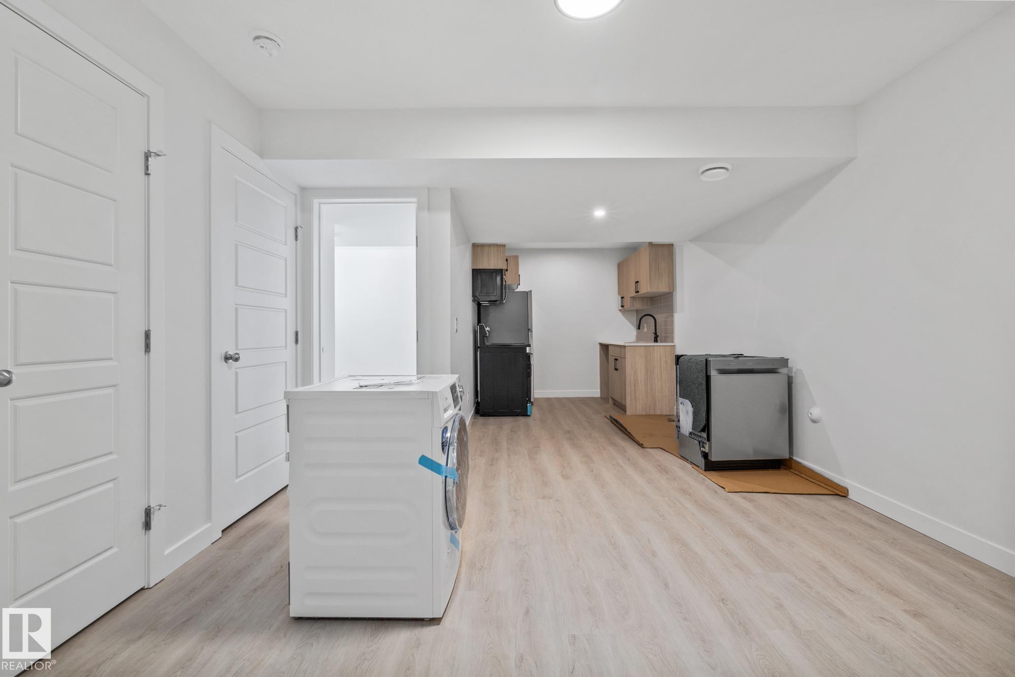 Photo 32 at 112 Honeysuckle green, Woodbend, Leduc