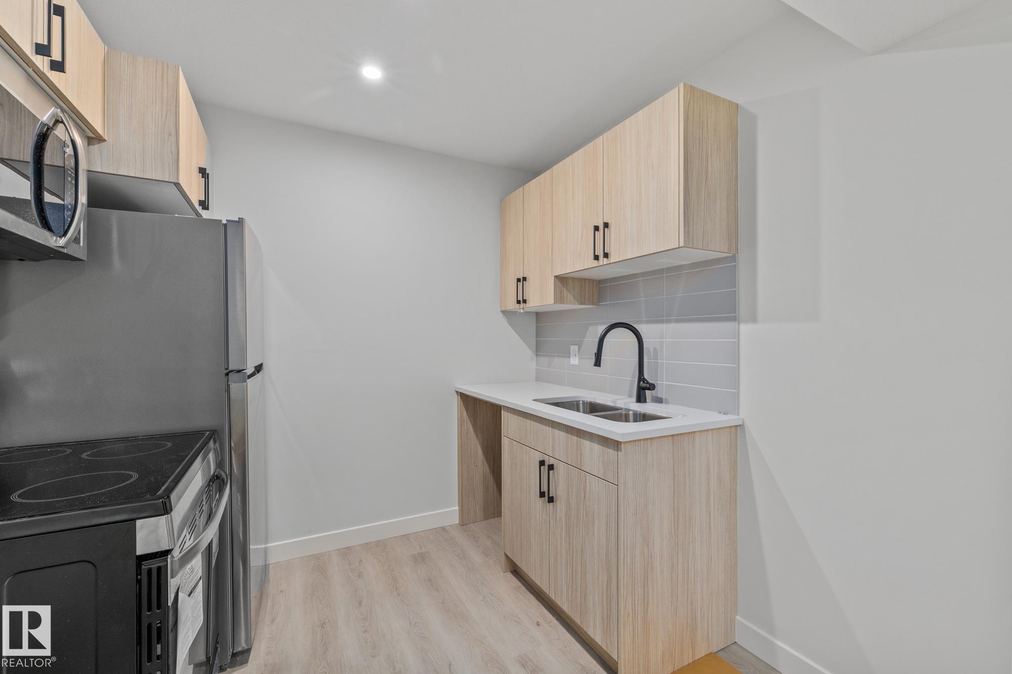 Photo 37 at 112 Honeysuckle green, Woodbend, Leduc