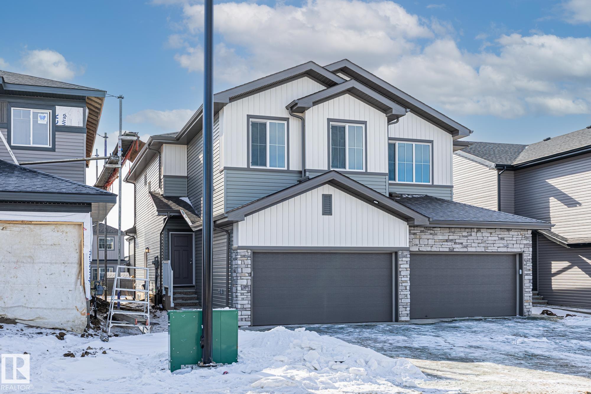 Photo 43 at 112 Honeysuckle green, Woodbend, Leduc