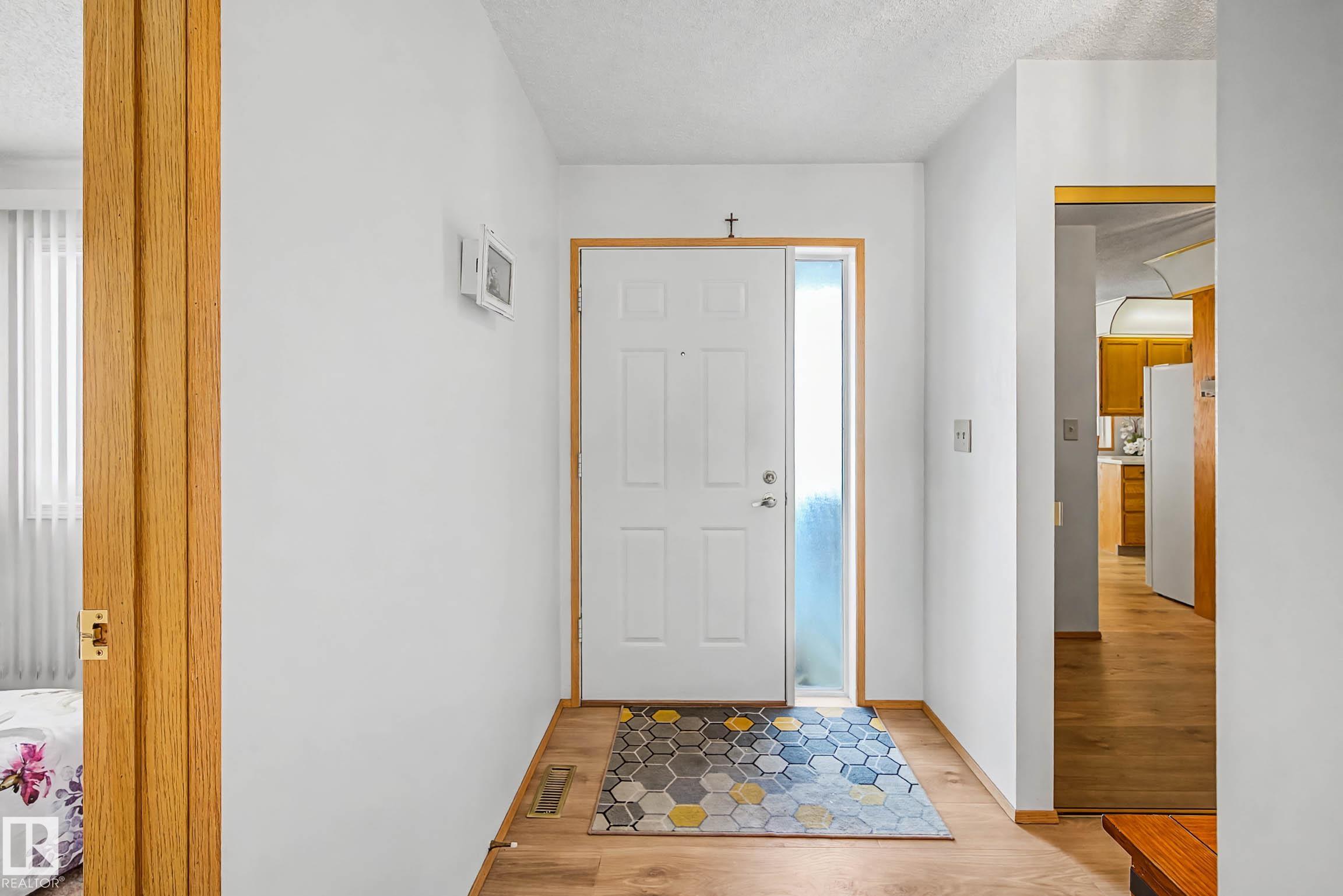 41 - 903 109 Street NW, Bearspaw, Edmonton