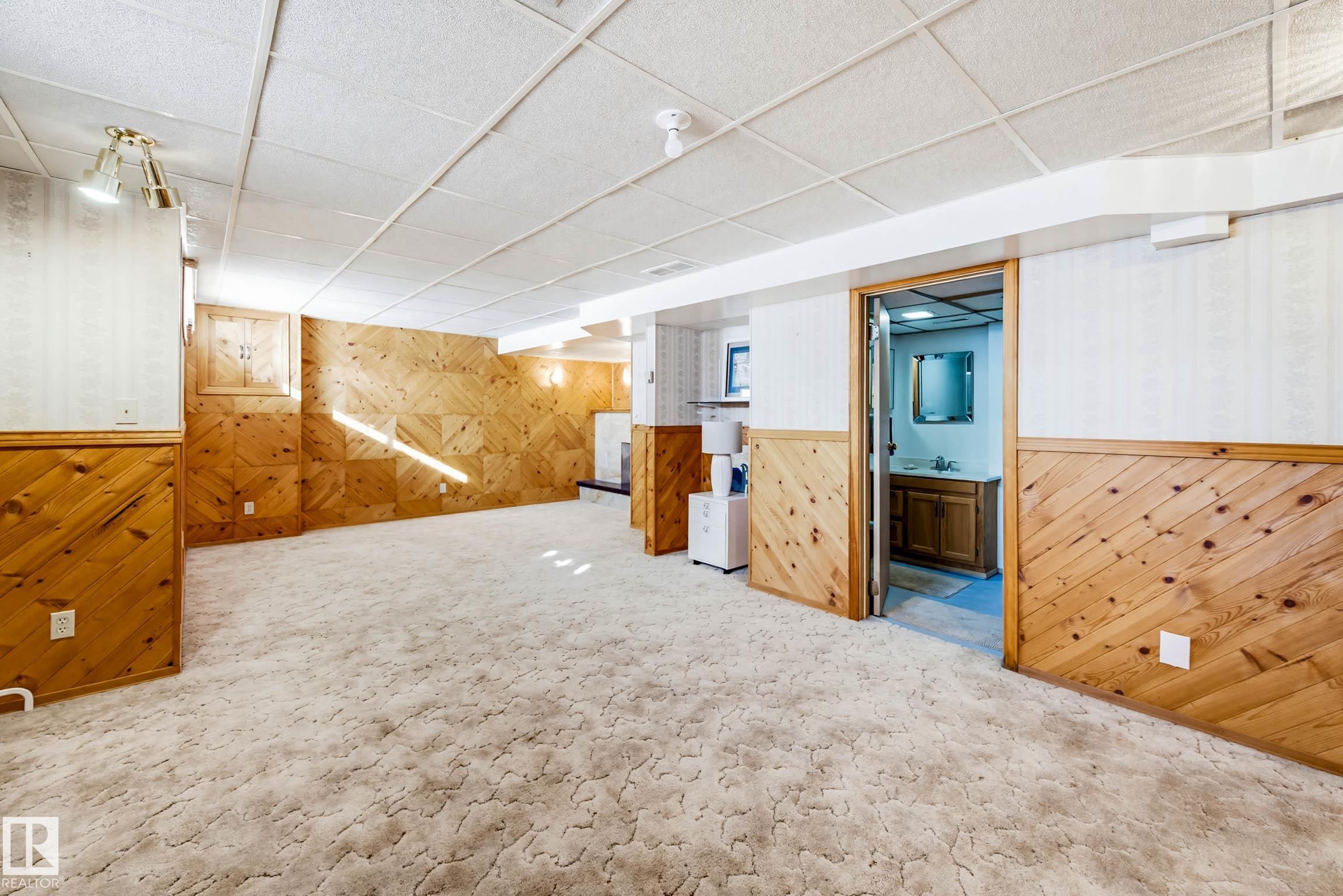 Photo 23 at 41 - 903 109 Street NW, Bearspaw, Edmonton