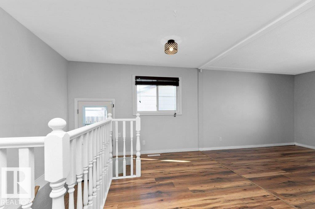 Photo 16 at 4303 104a Avenue NW, Gold Bar, Edmonton