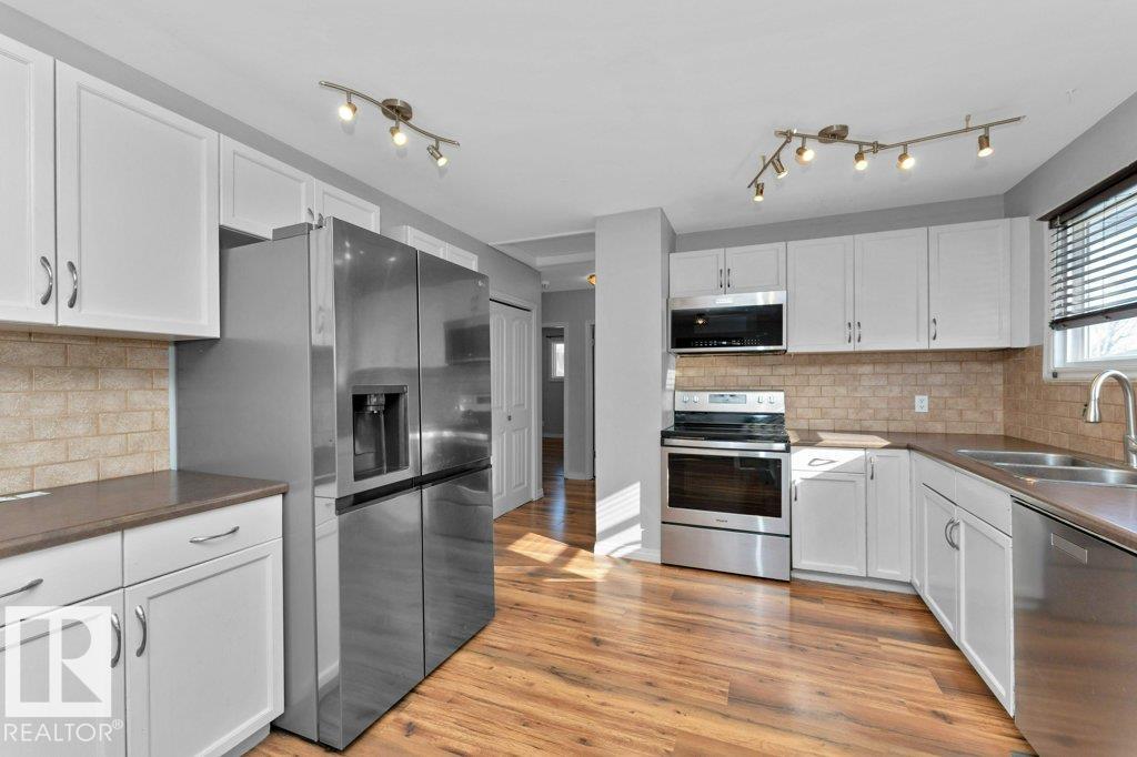 Photo 19 at 4303 104a Avenue NW, Gold Bar, Edmonton