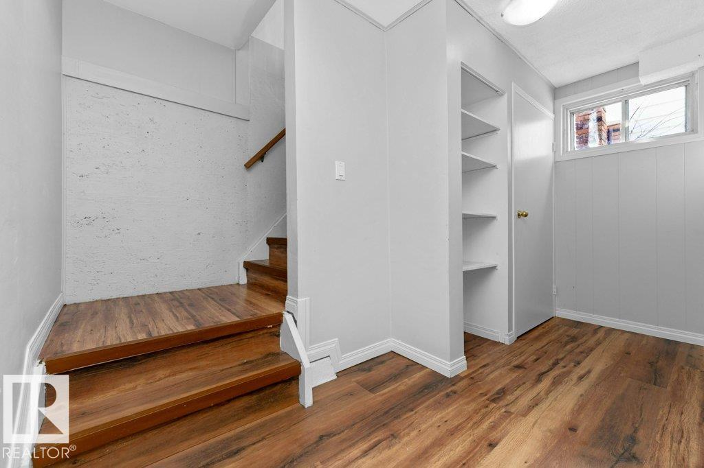 Photo 31 at 4303 104a Avenue NW, Gold Bar, Edmonton