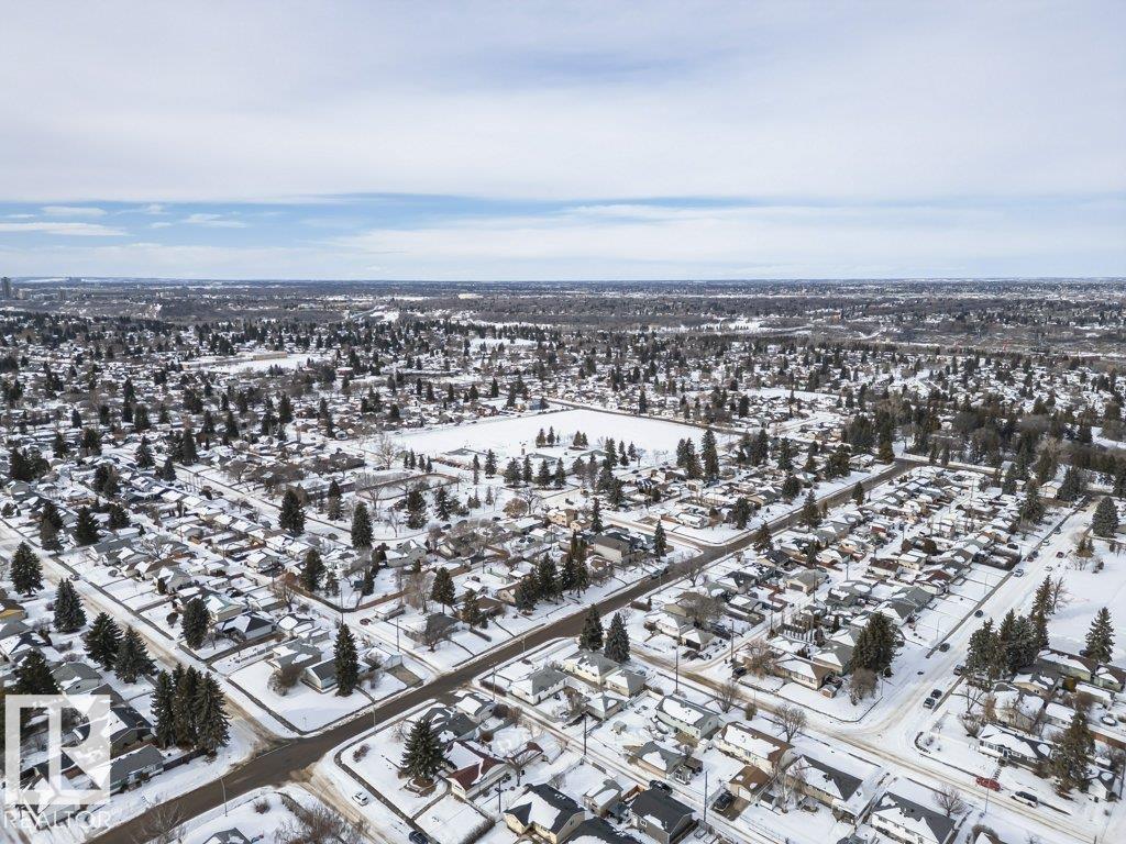 Photo 69 at 4303 104a Avenue NW, Gold Bar, Edmonton