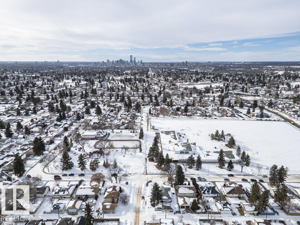 Photo 72 at 4303 104a Avenue NW, Gold Bar, Edmonton