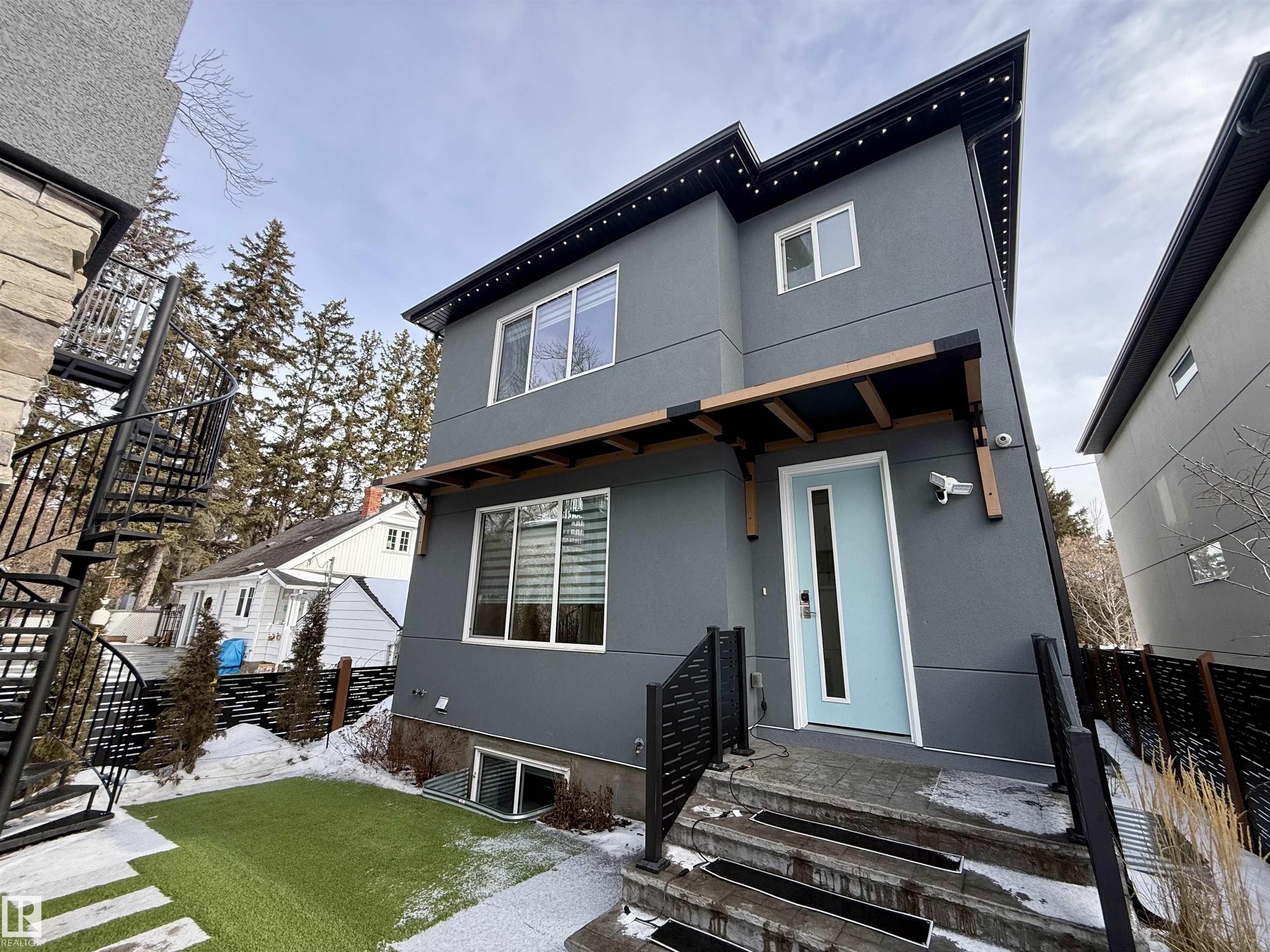 Photo 9 at 10038 142 Street NW, Grovenor, Edmonton