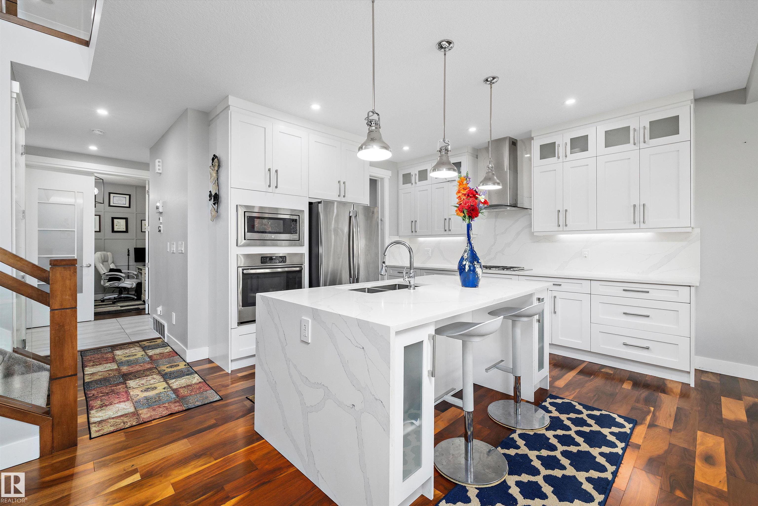 Photo 16 at 3380 Chickadee Drive NW, Starling, Edmonton