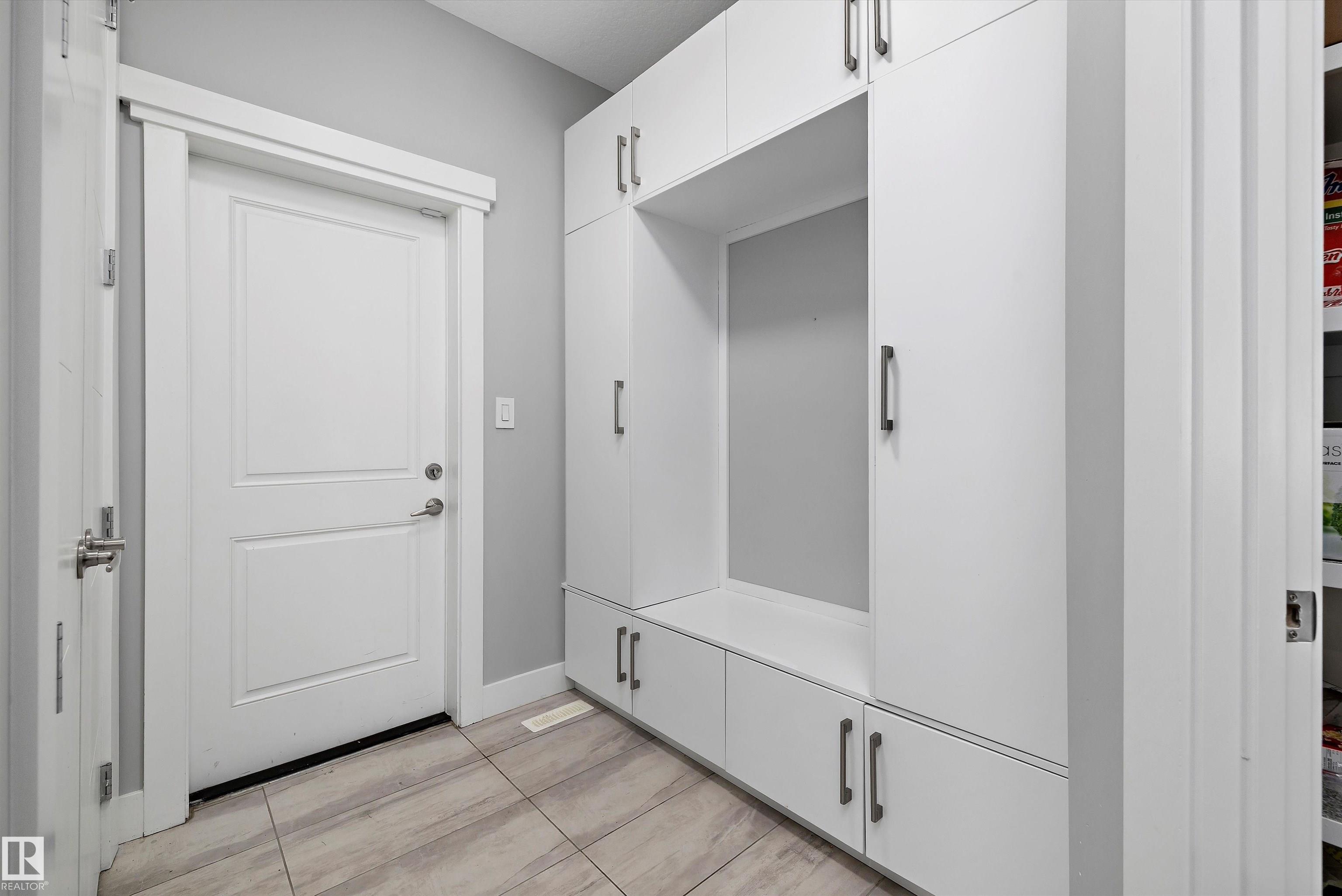 Photo 19 at 3380 Chickadee Drive NW, Starling, Edmonton