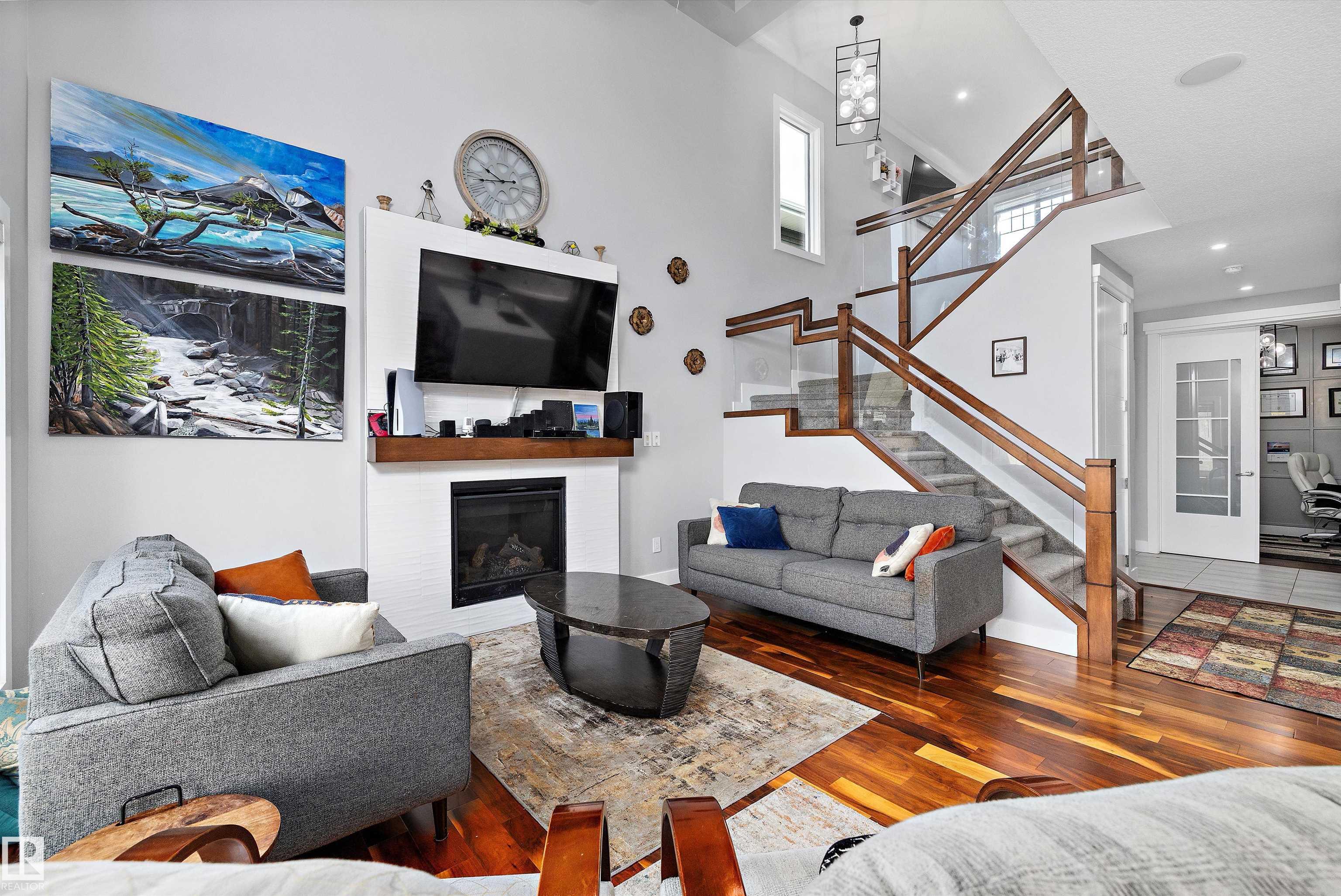 Photo 6 at 3380 Chickadee Drive NW, Starling, Edmonton