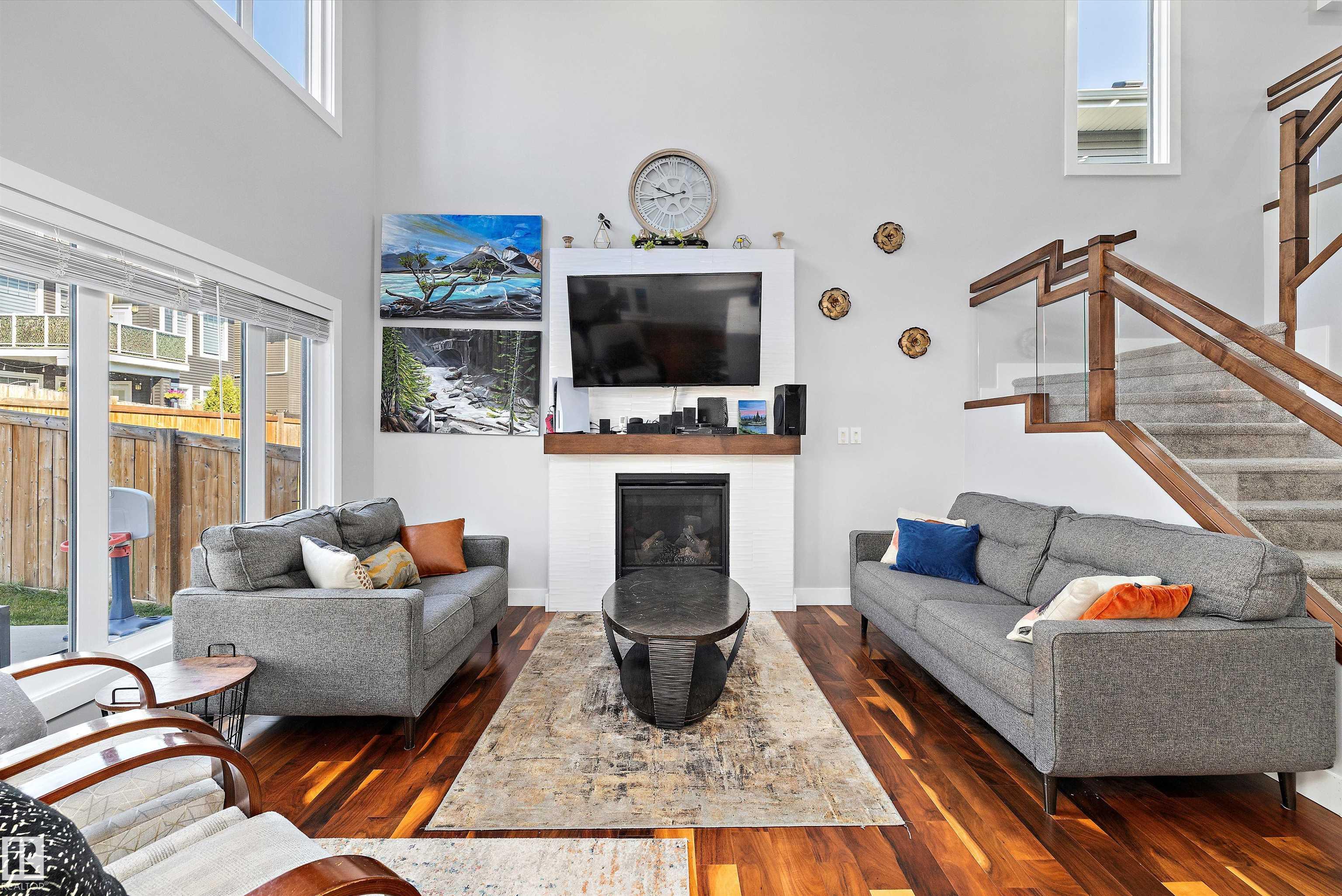 Photo 9 at 3380 Chickadee Drive NW, Starling, Edmonton