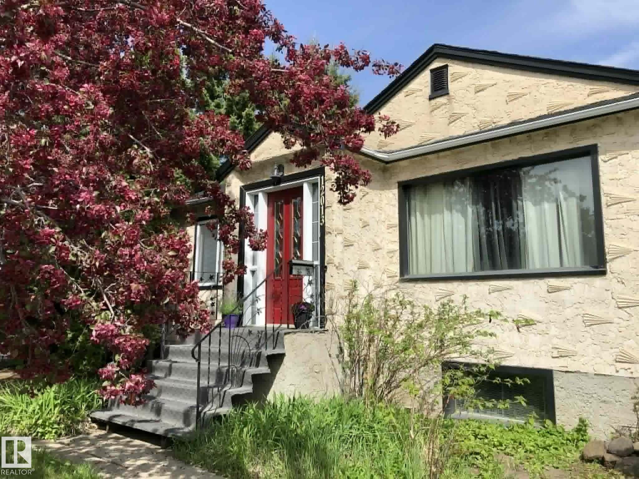 12013 54 Street NW, Newton, Edmonton