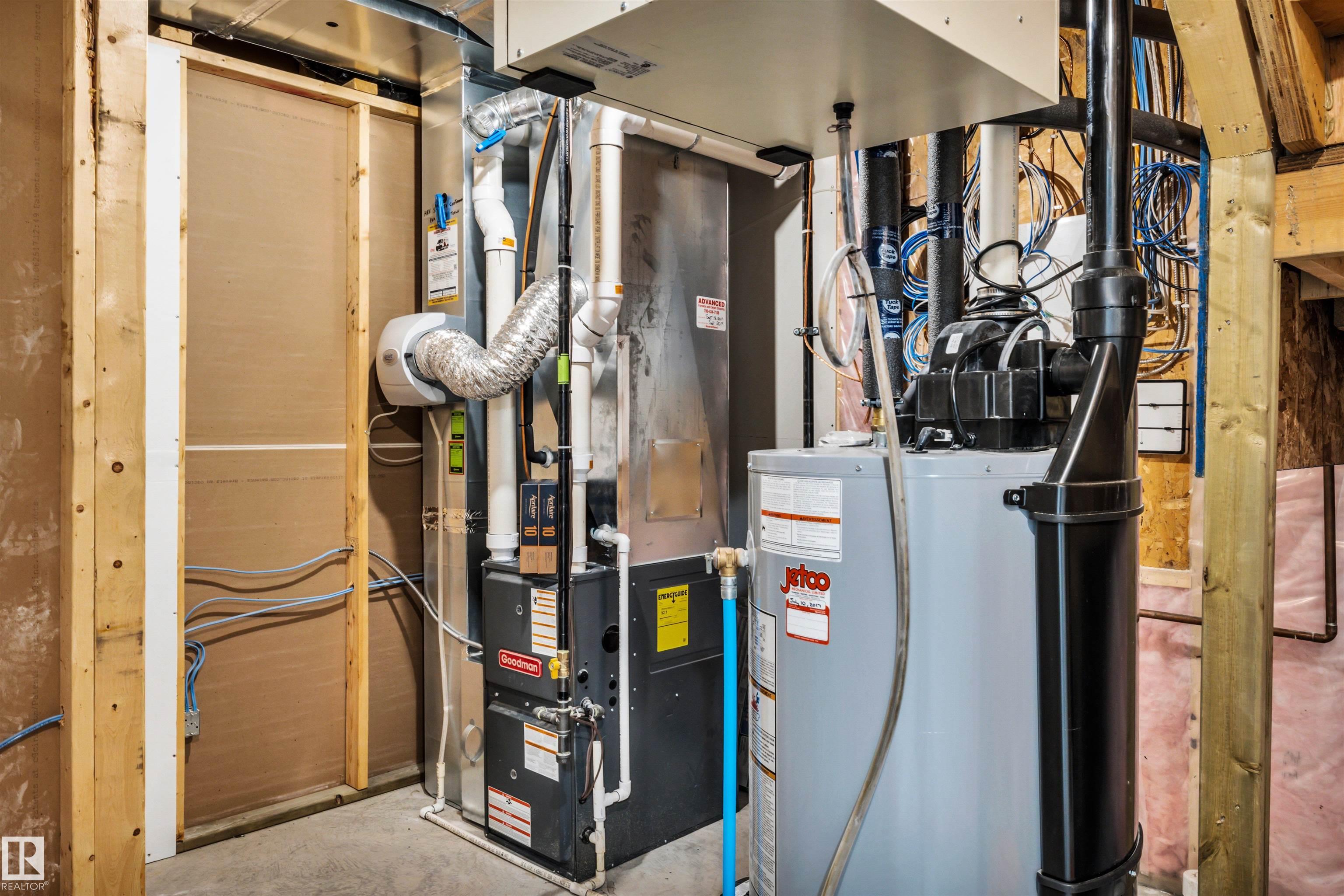 Photo 37 at 4442 5a Street NW, Maple Crest, Edmonton