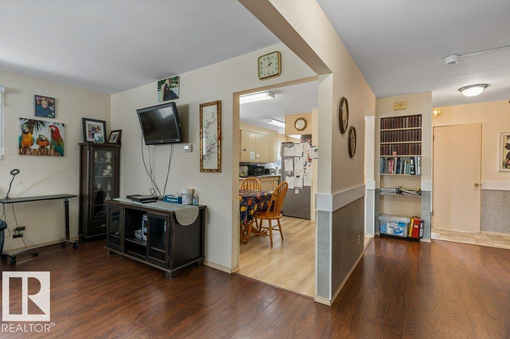 Picture for 12925 122 ST NW