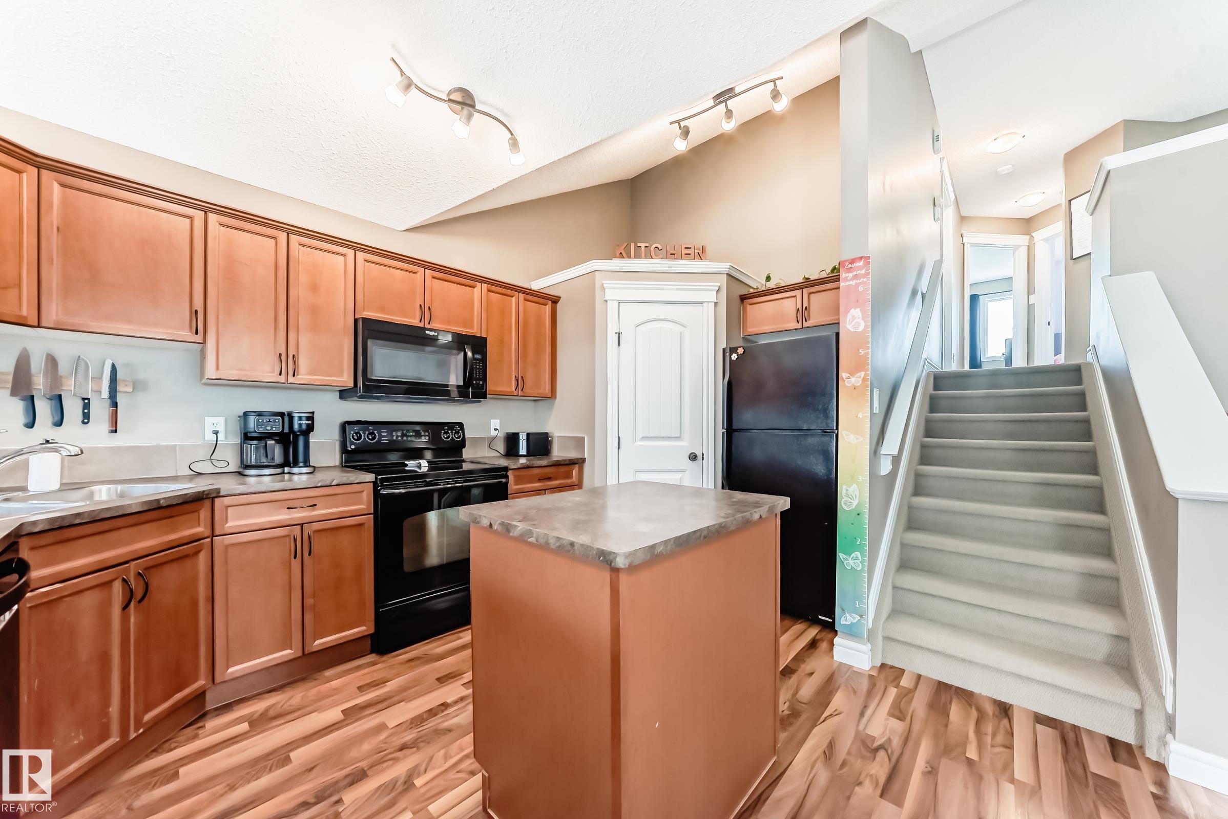 Photo 7 at 87 Summerwood Drive, Summerwood, Sherwood Park