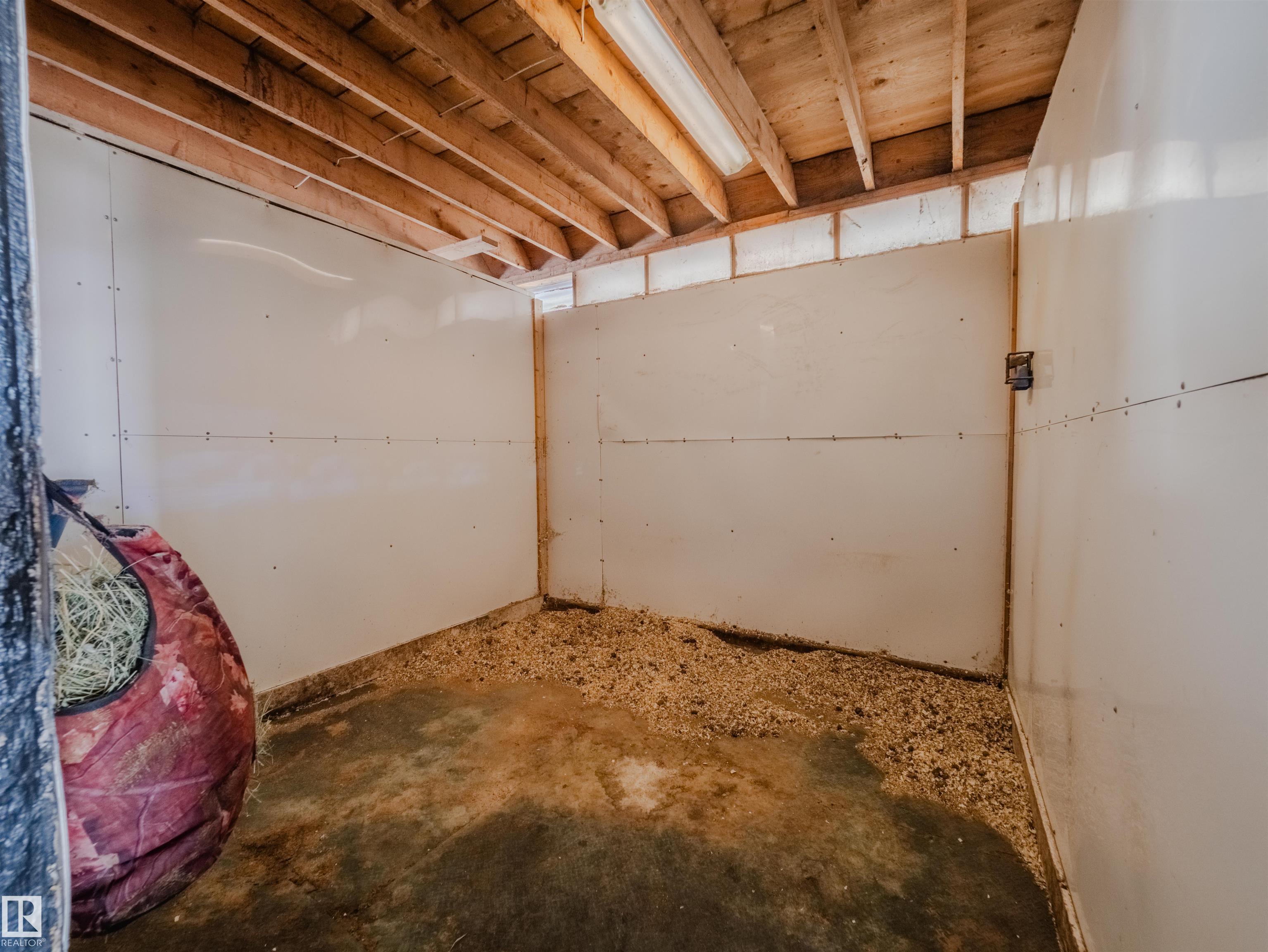 Photo 12 at 53153 Rge Road 213, None, Rural Strathcona County